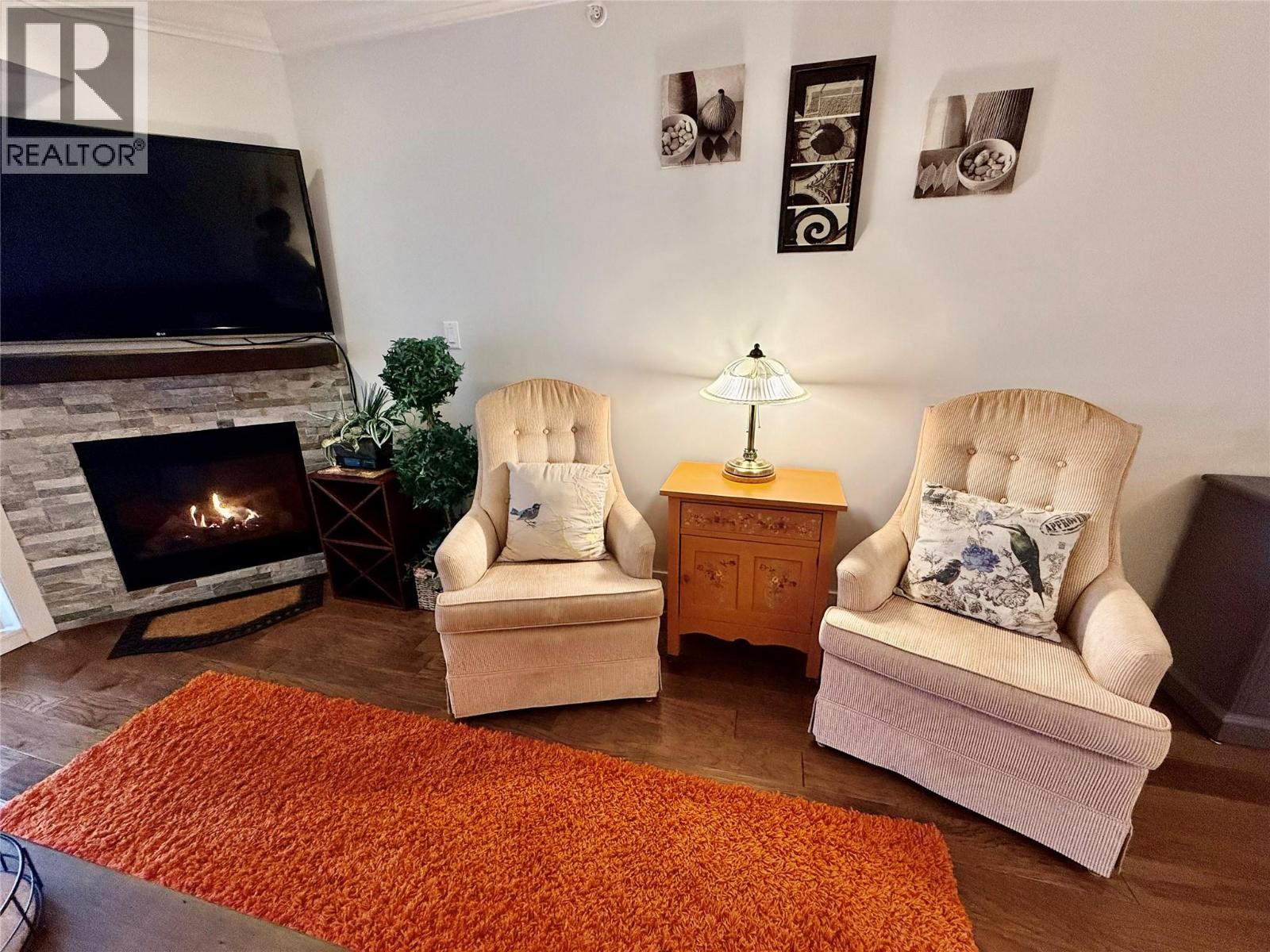 403 330 4 Avenue Southeast, Salmon Arm