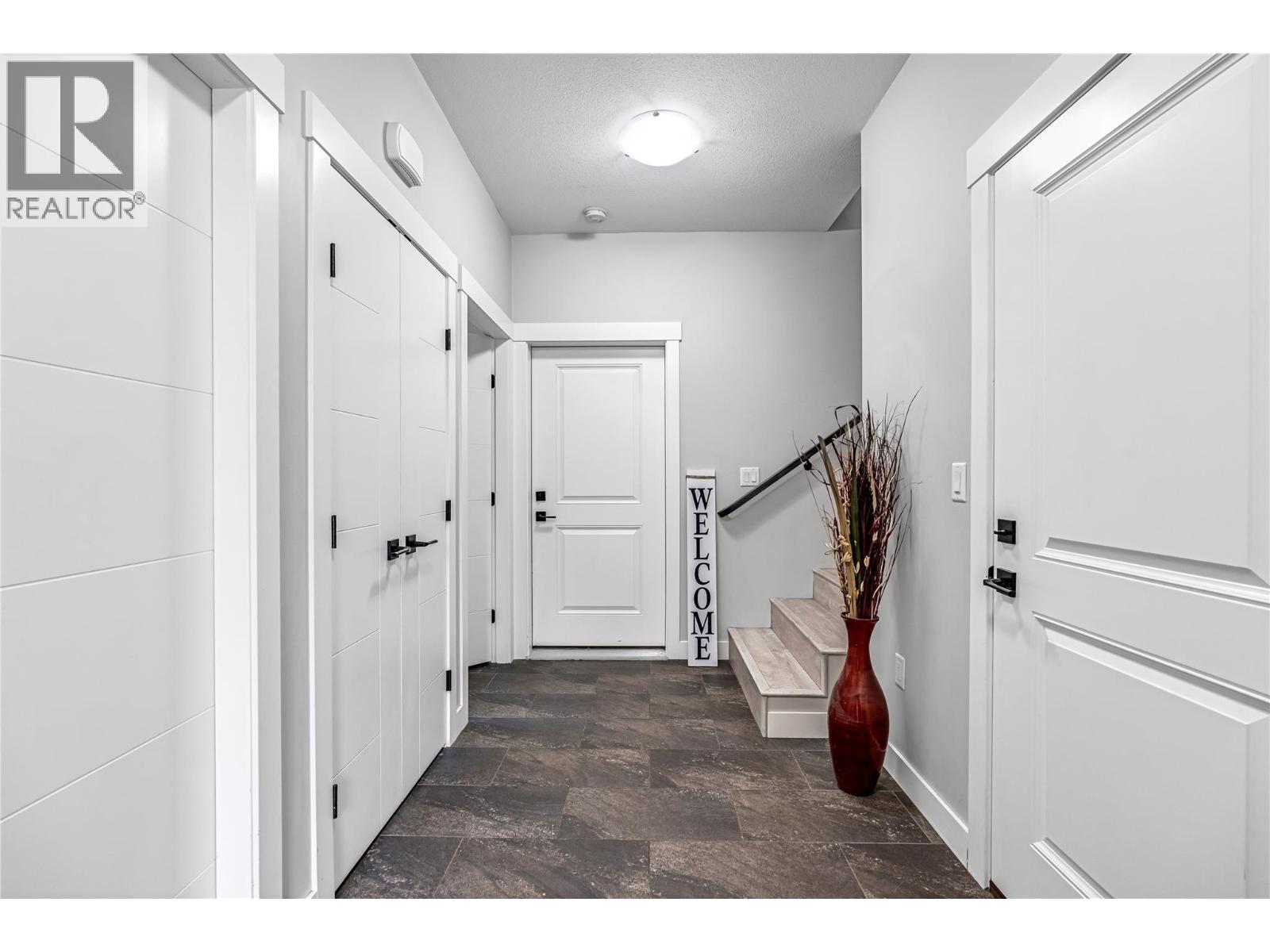 3445 Jackson Avenue, Armstrong