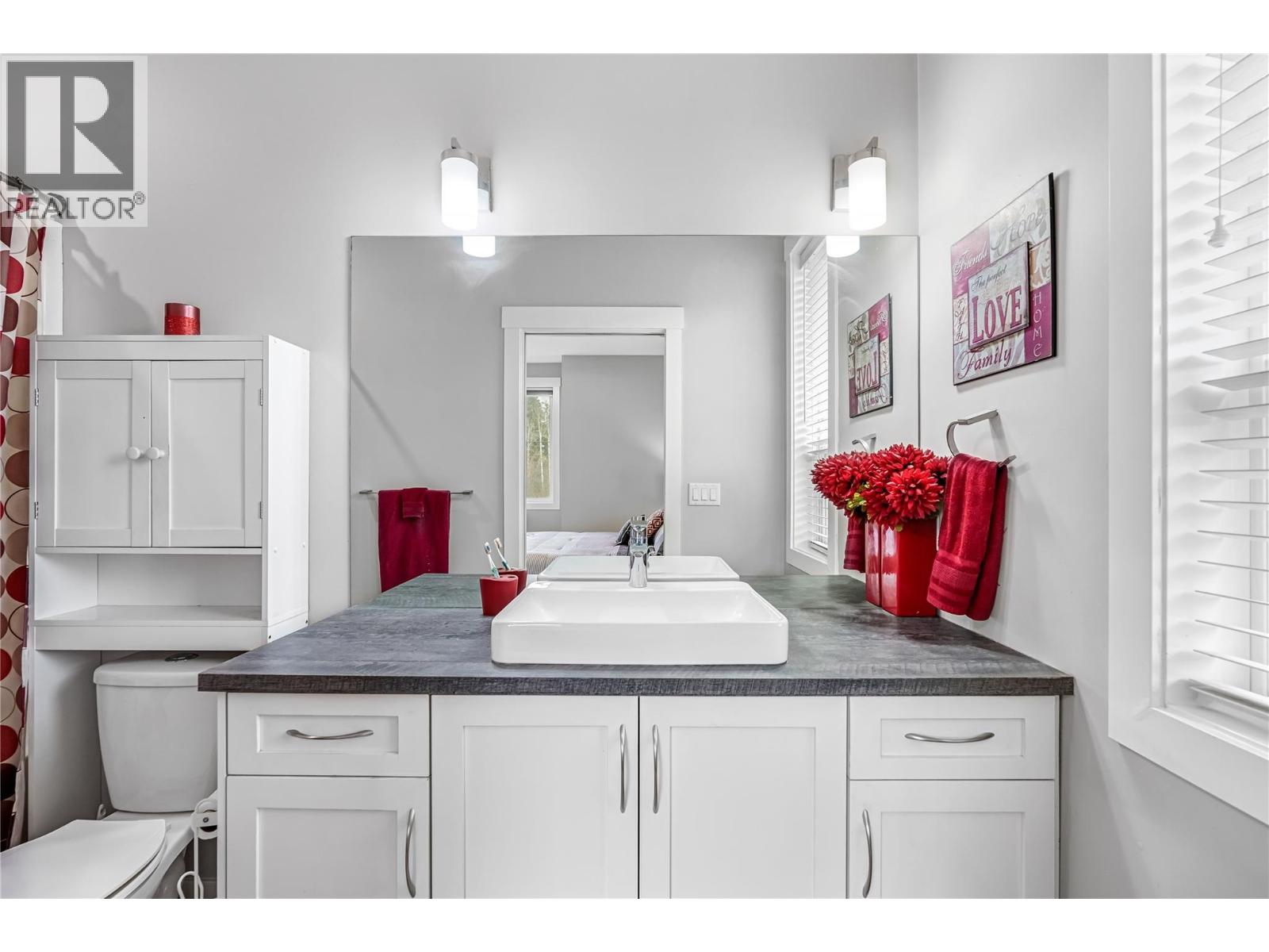 3445 Jackson Avenue, Armstrong