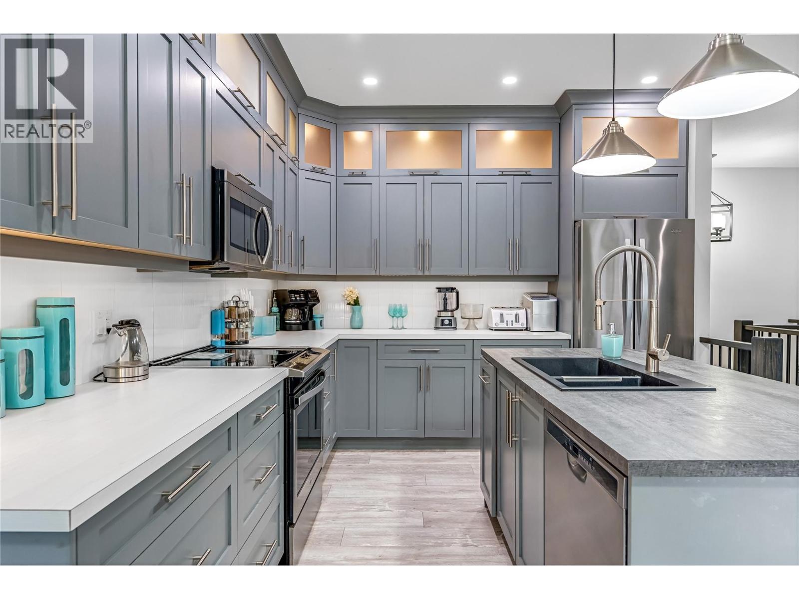 3445 Jackson Avenue, Armstrong