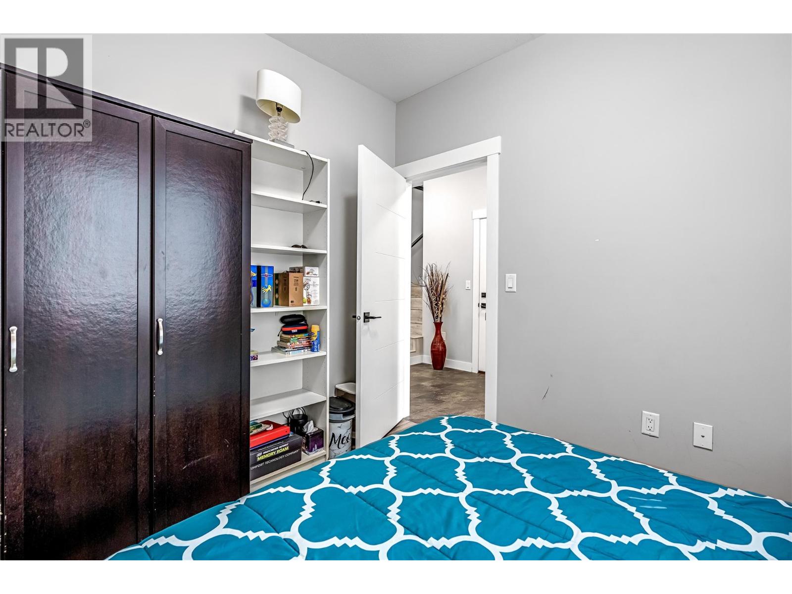 3445 Jackson Avenue, Armstrong