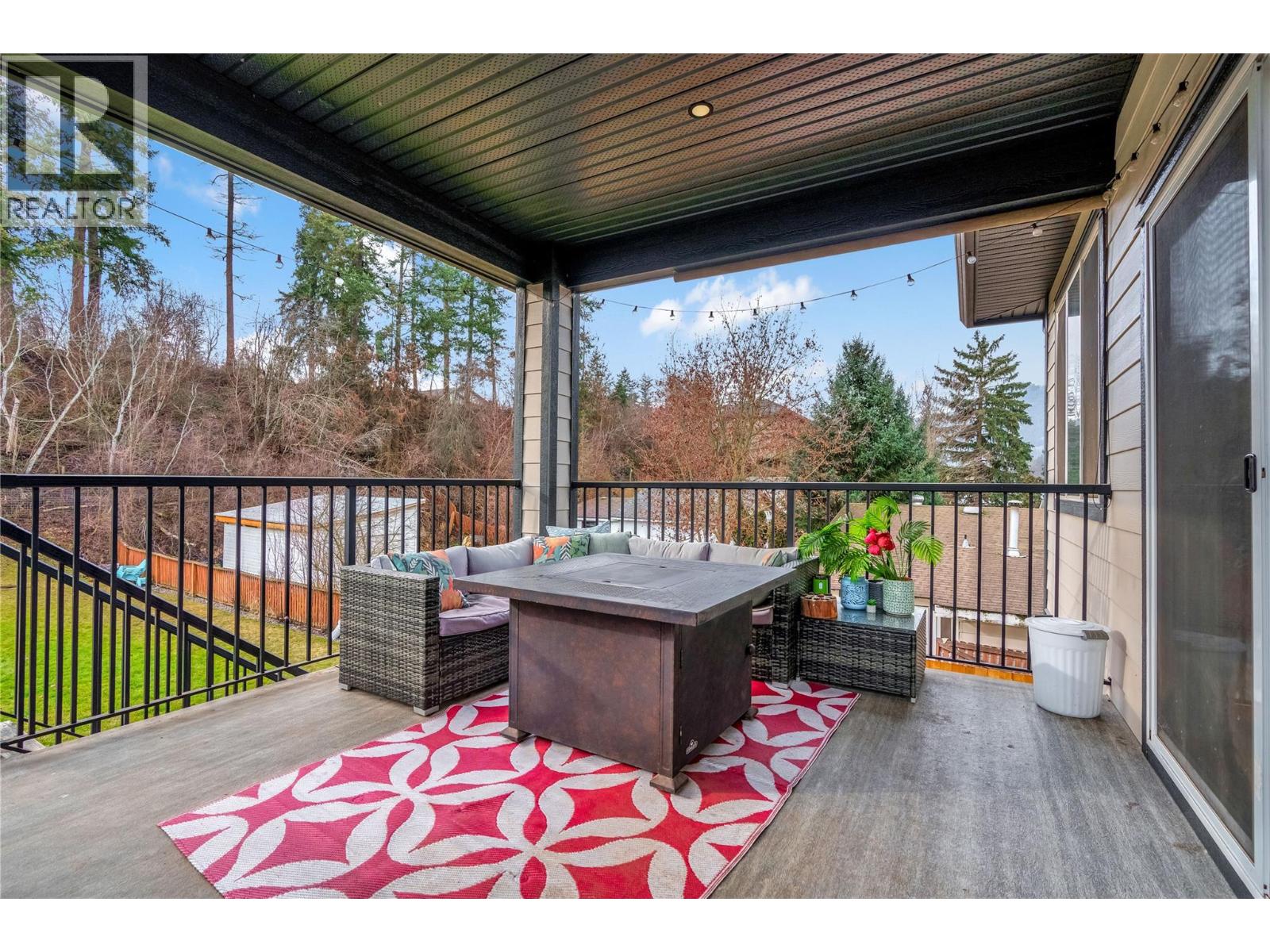 3445 Jackson Avenue, Armstrong