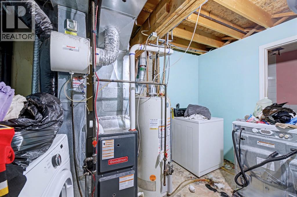 Single Family House for Sale in  Laguna Close NE Monterey Park Calgary 