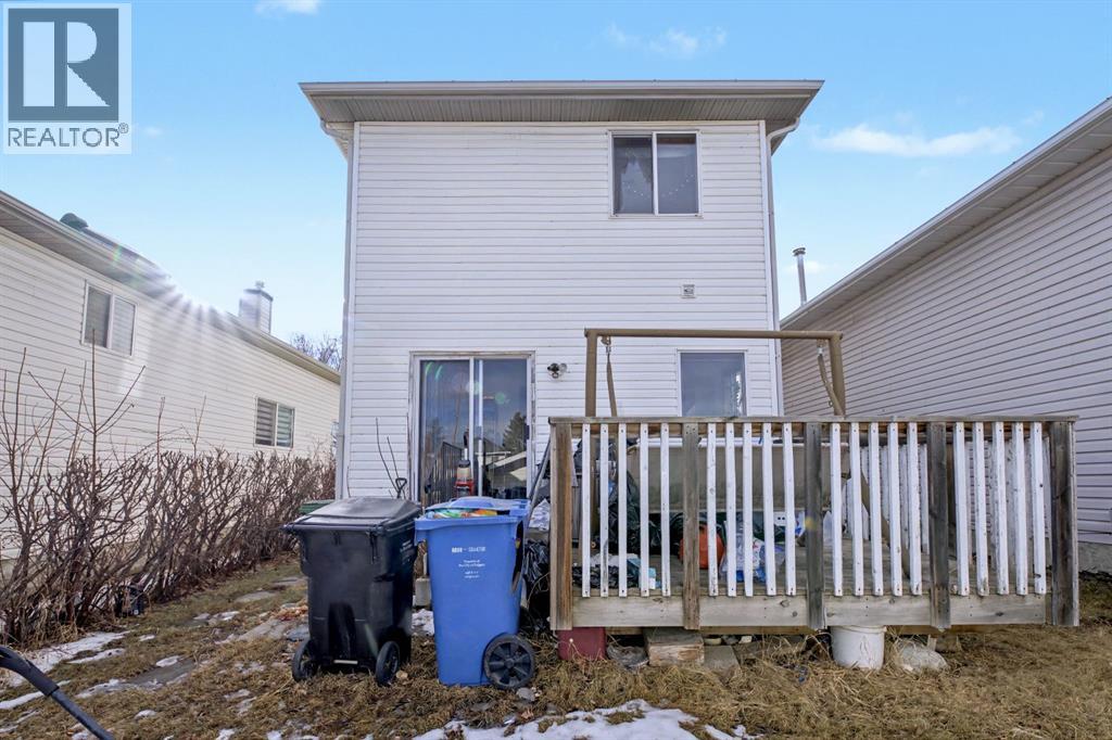 Single Family House for Sale in  Laguna Close NE Monterey Park Calgary 