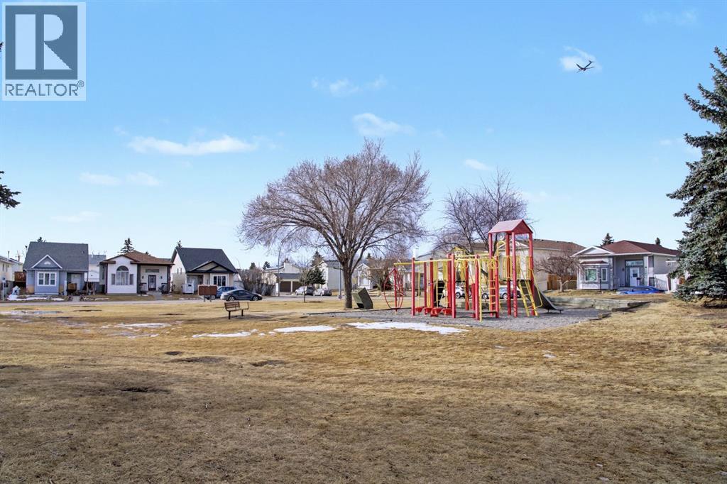 Single Family House for Sale in  Laguna Close NE Monterey Park Calgary 