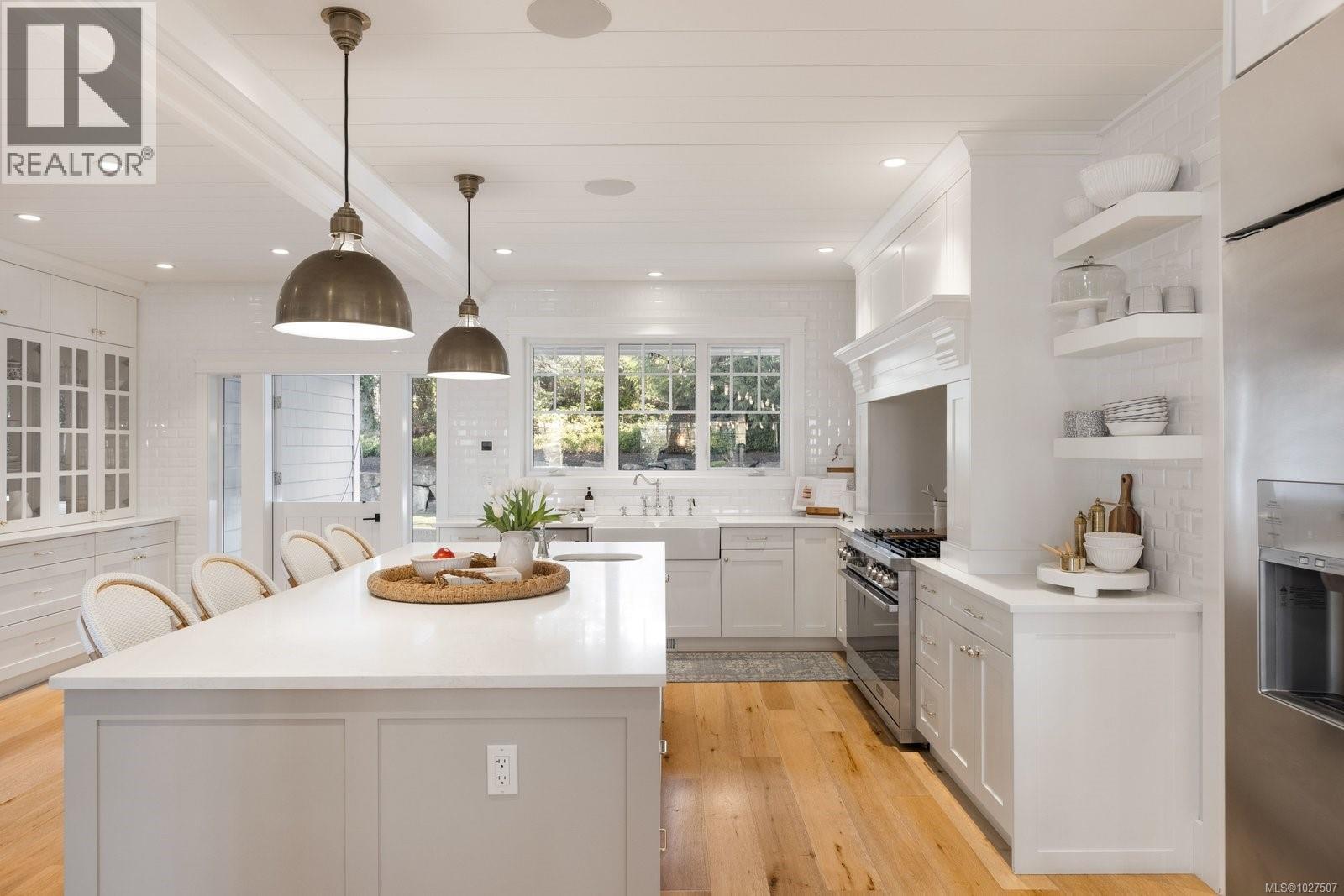  1701 Texada Terrace, North Saanich