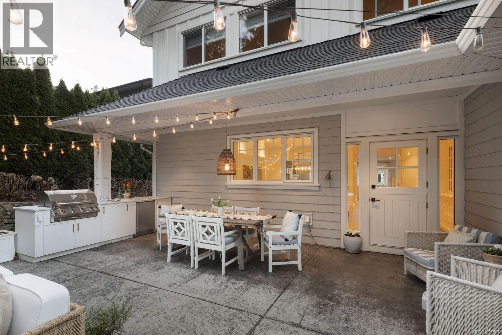  1701 Texada Terrace, North Saanich