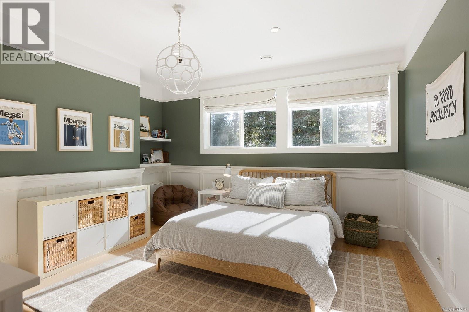  1701 Texada Terrace, North Saanich