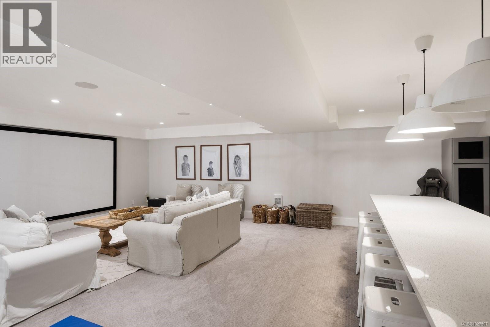  1701 Texada Terrace, North Saanich