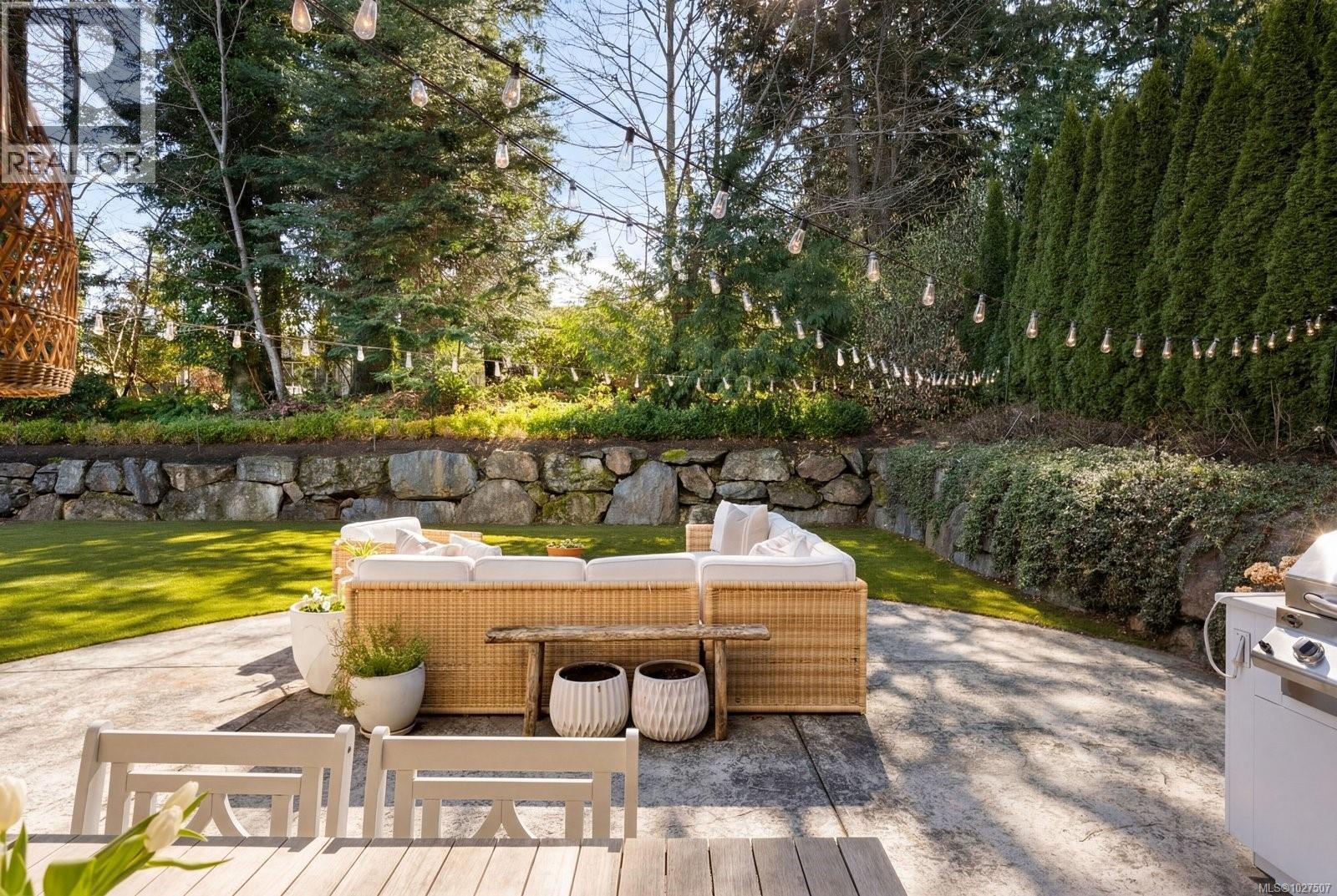  1701 Texada Terrace, North Saanich