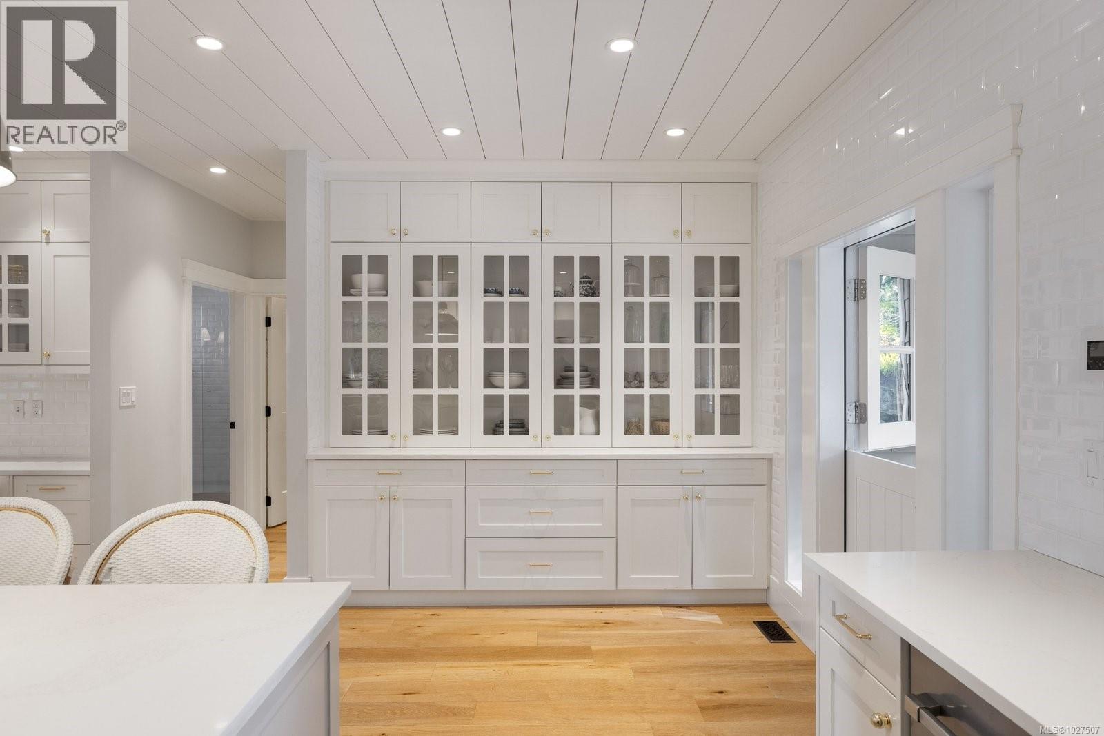  1701 Texada Terrace, North Saanich