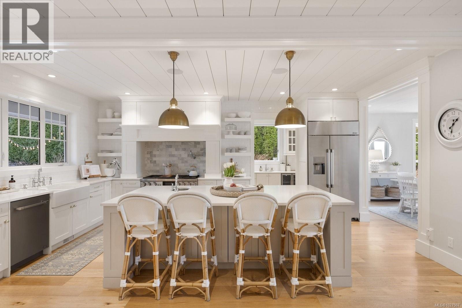  1701 Texada Terrace, North Saanich