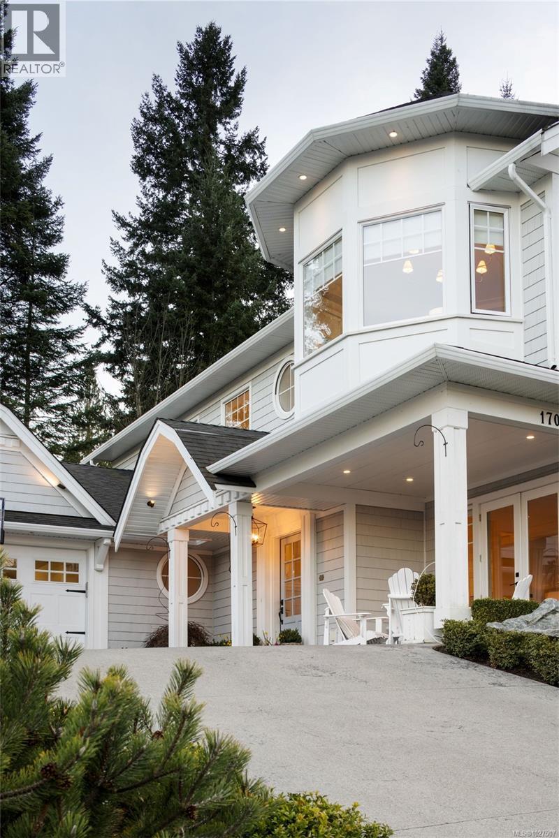  1701 Texada Terrace, North Saanich