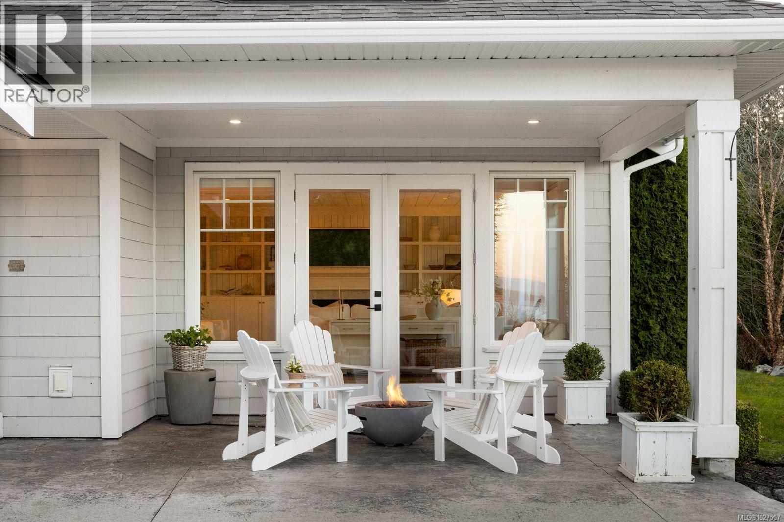  1701 Texada Terrace, North Saanich