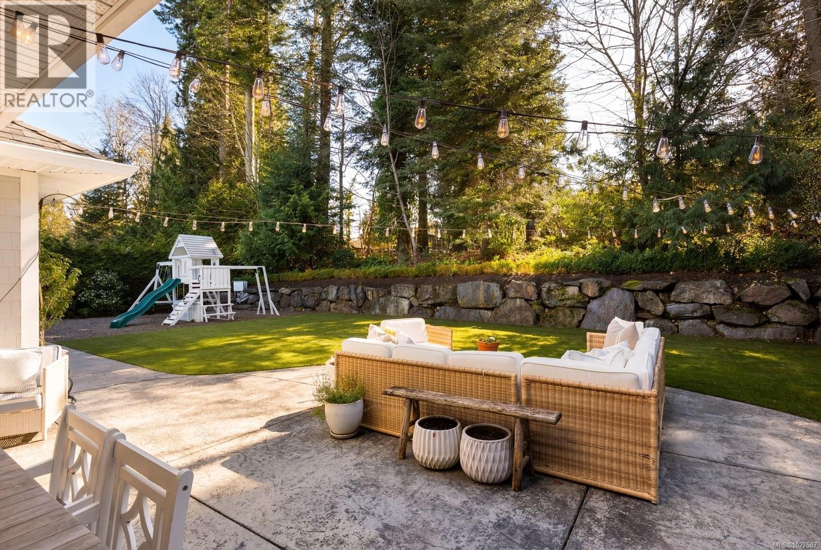  1701 Texada Terrace, North Saanich