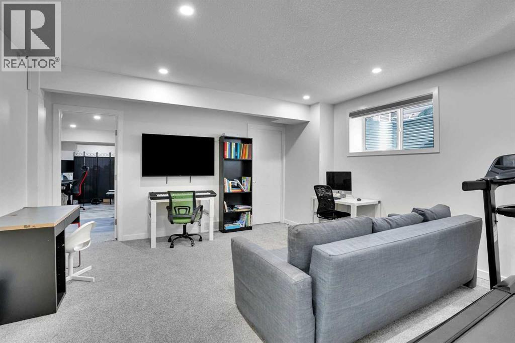 Single Family House for Sale in  Carringham Road NW Carrington Calgary 