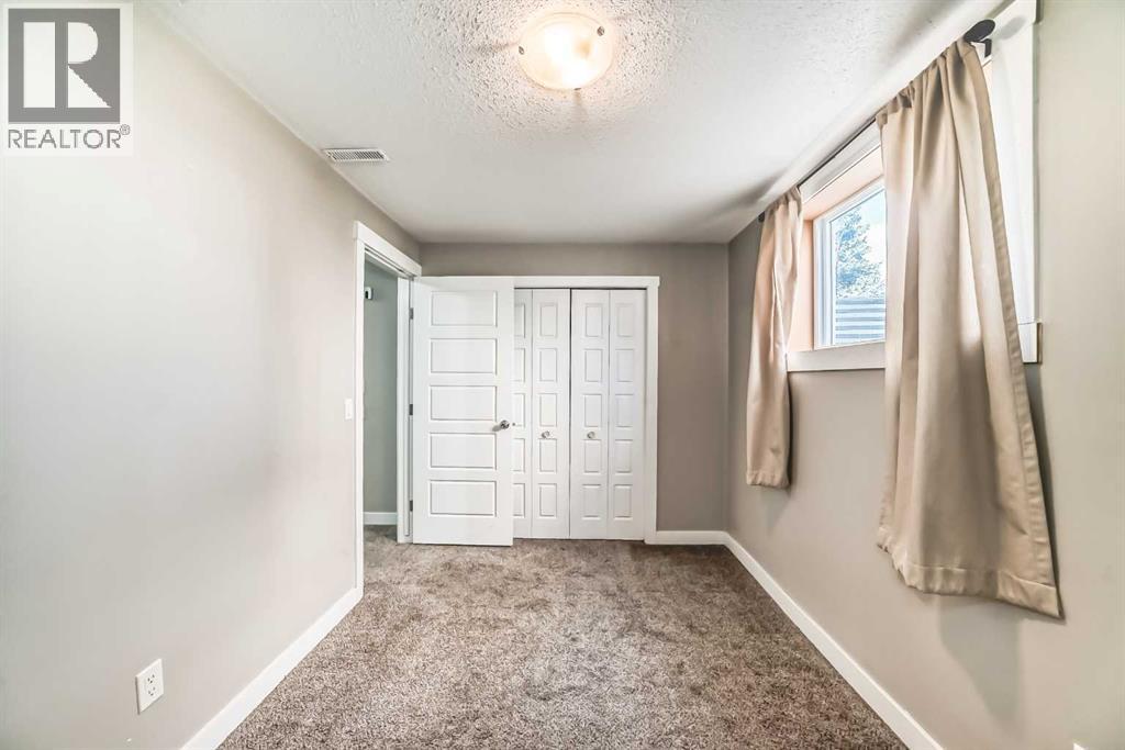 Single Family House for Sale in  Martinview Close NE Martindale Calgary 