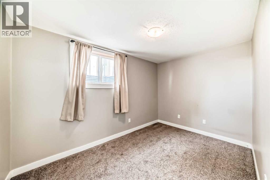 Single Family House for Sale in  Martinview Close NE Martindale Calgary 