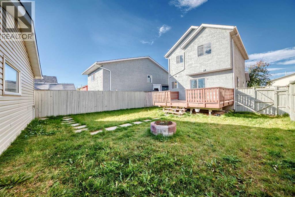 Single Family House for Sale in  Martinview Close NE Martindale Calgary 