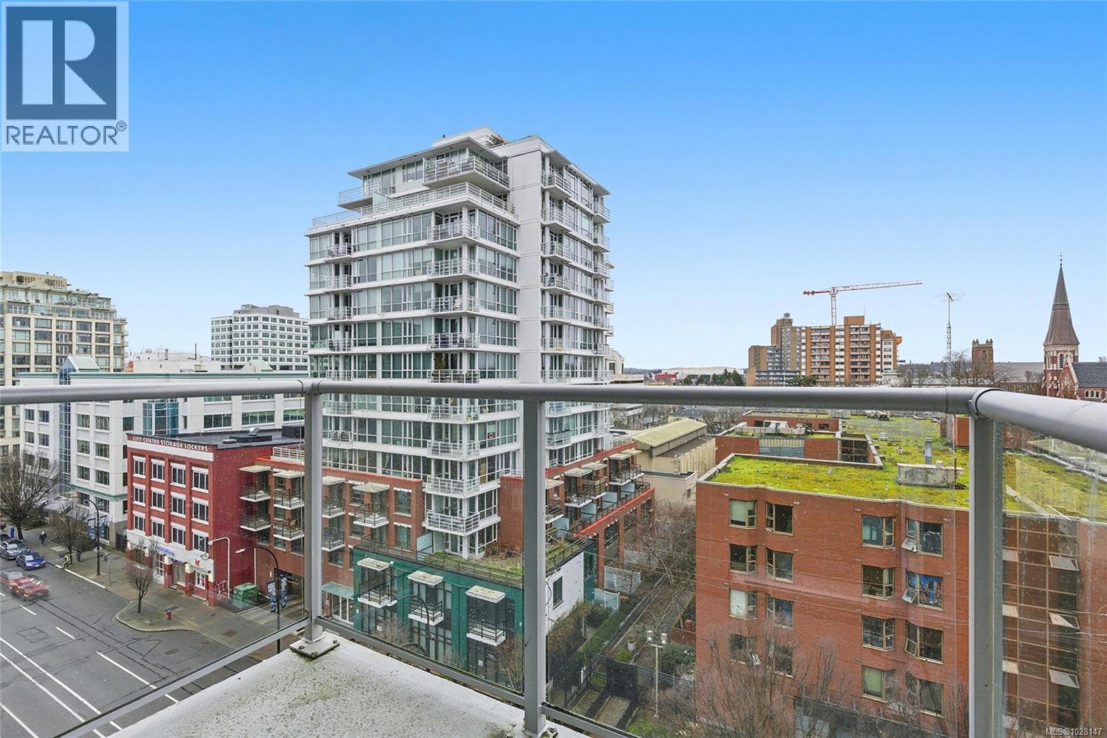 #809 845 Johnson St - 22