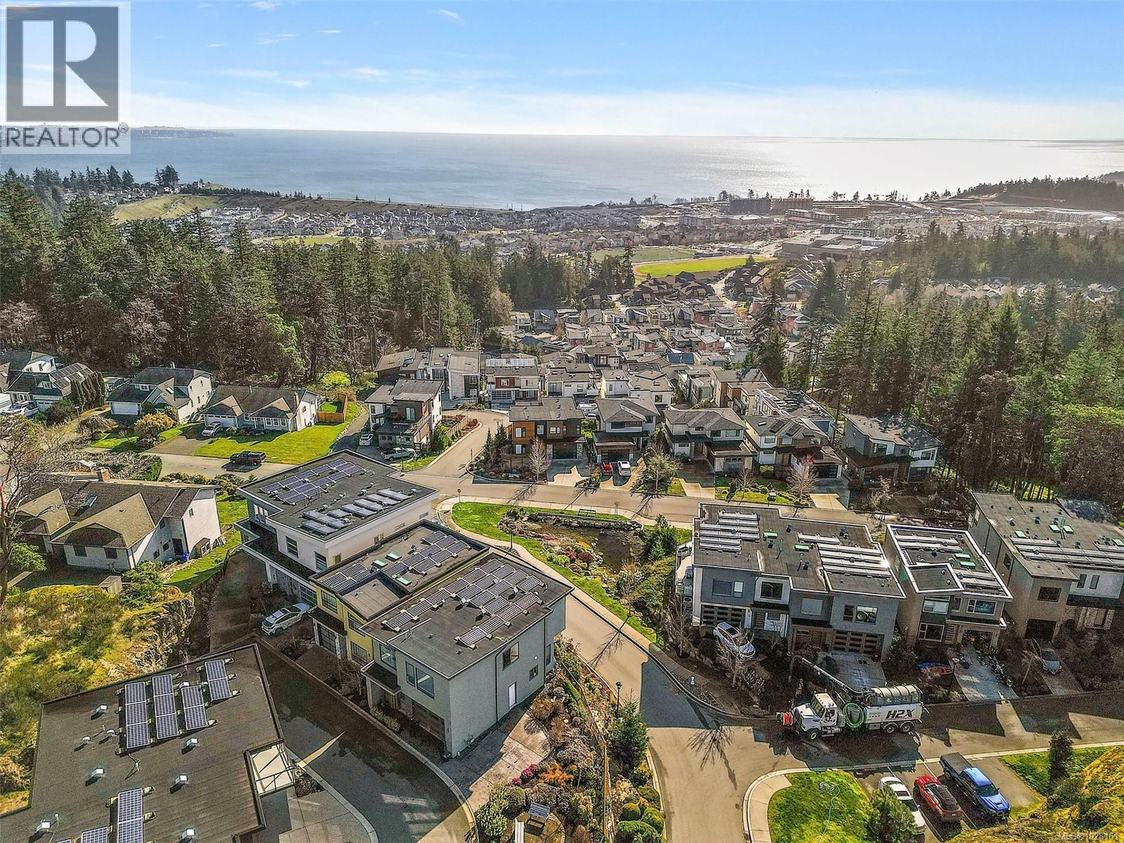 #107 539 DELORA DR - Image 3