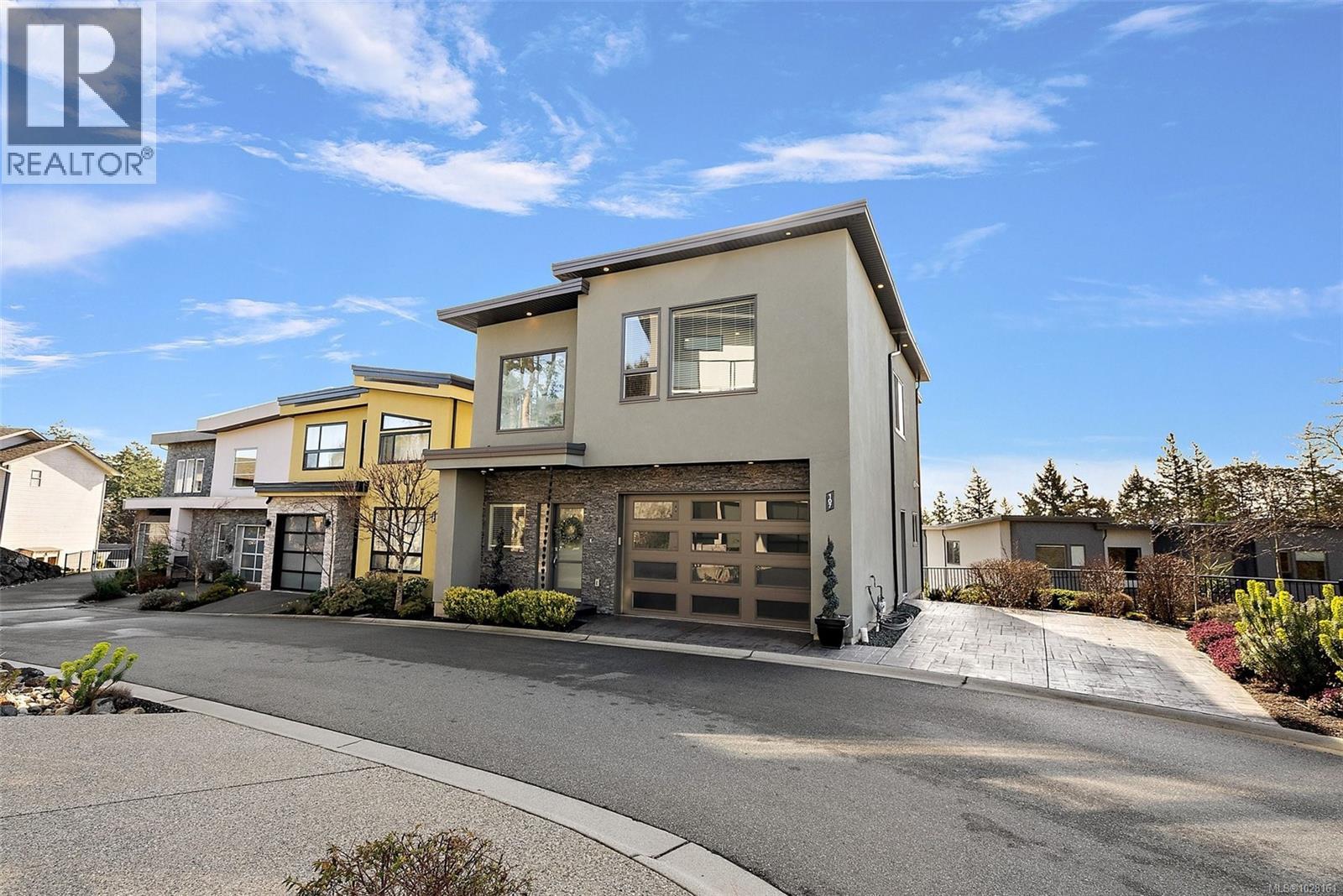 #107 539 DELORA DR - 33