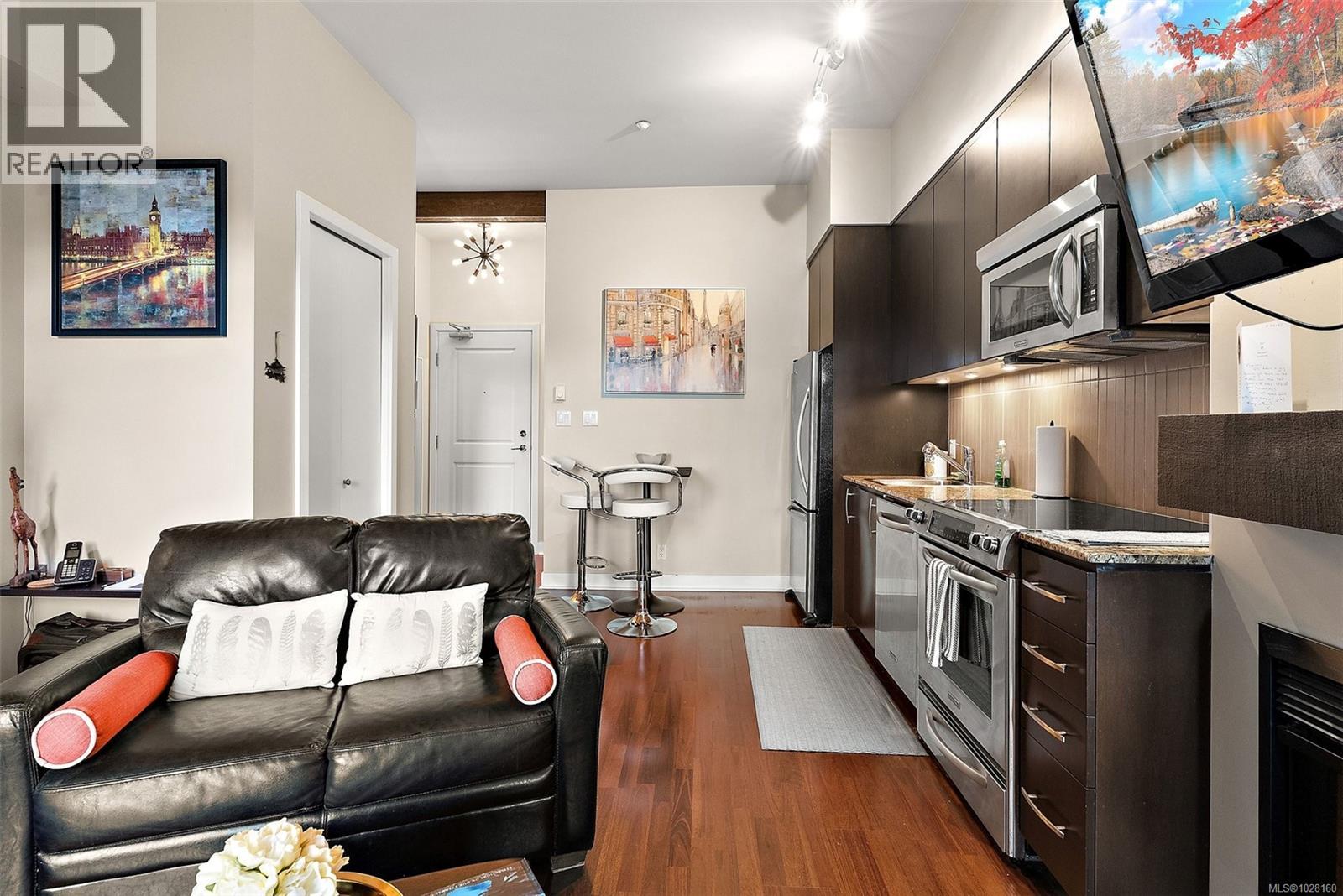 #419 1395 BEAR MOUNTAIN PKWY - 10