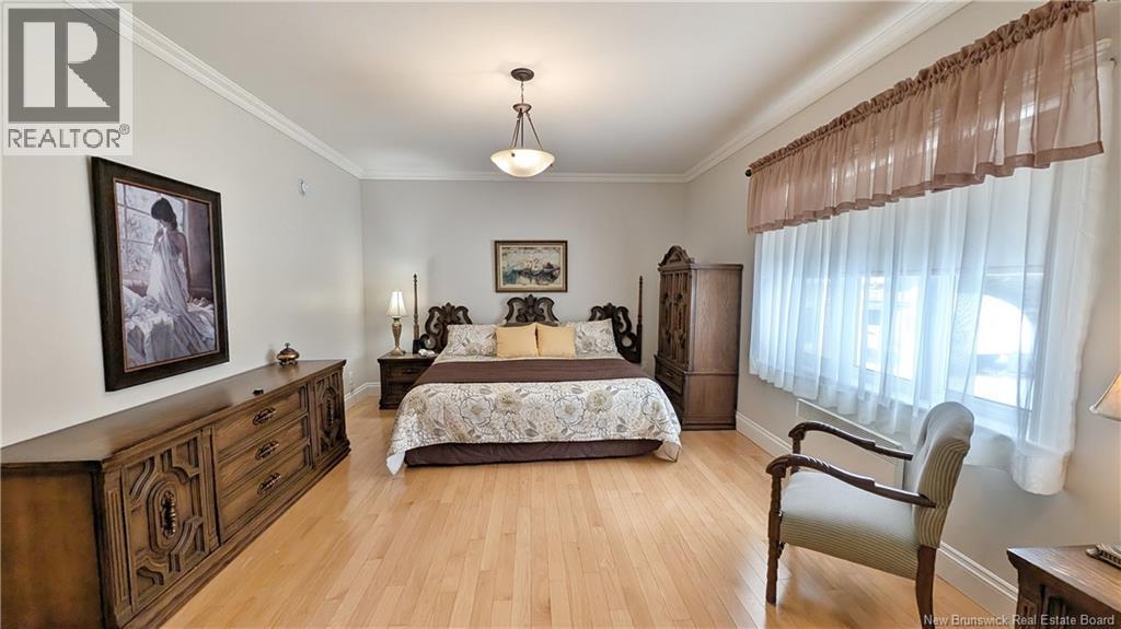 3956 Rue Luce - 11