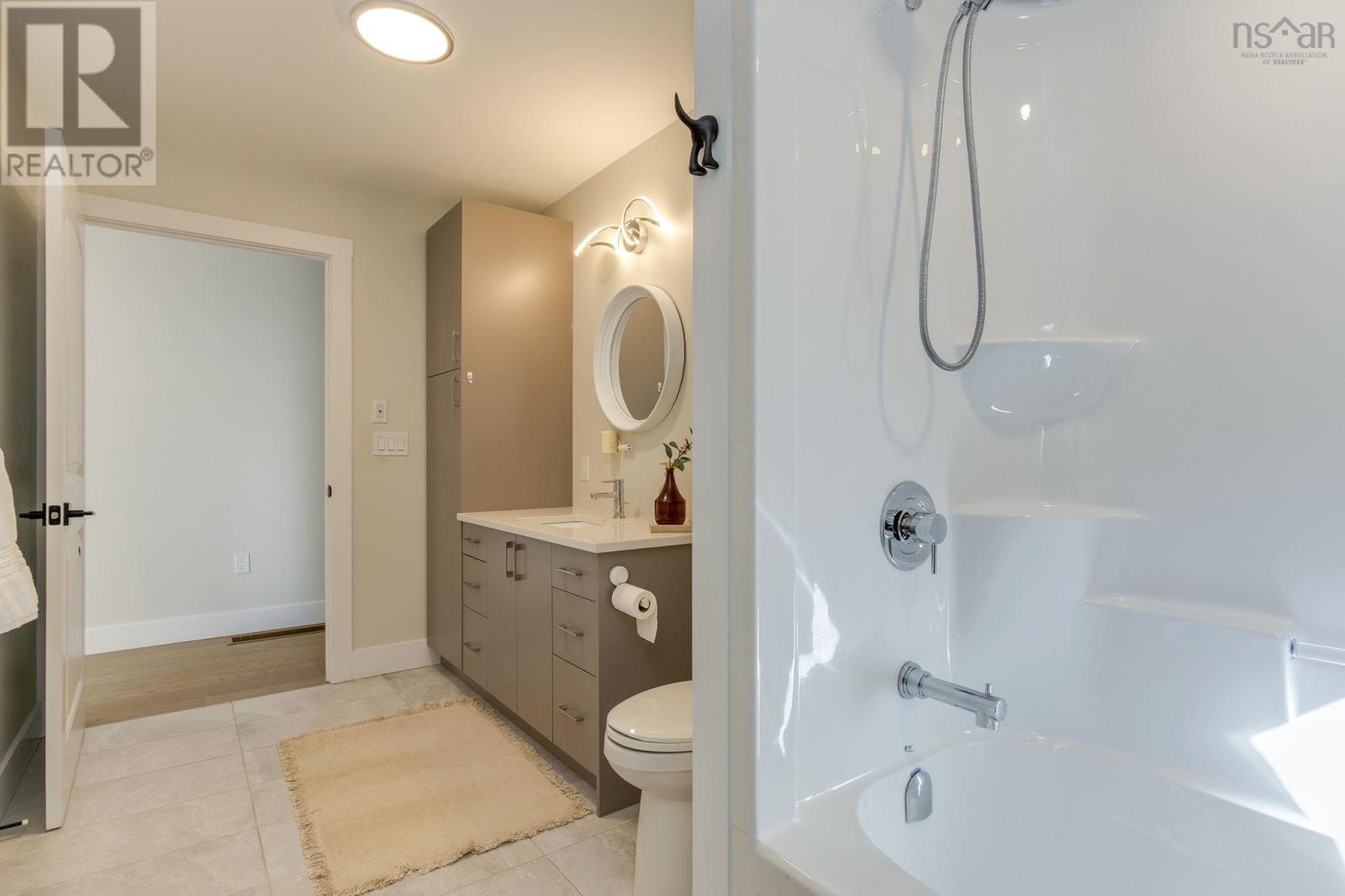 Property 14 of 47 of 72 Bristolton Avenue