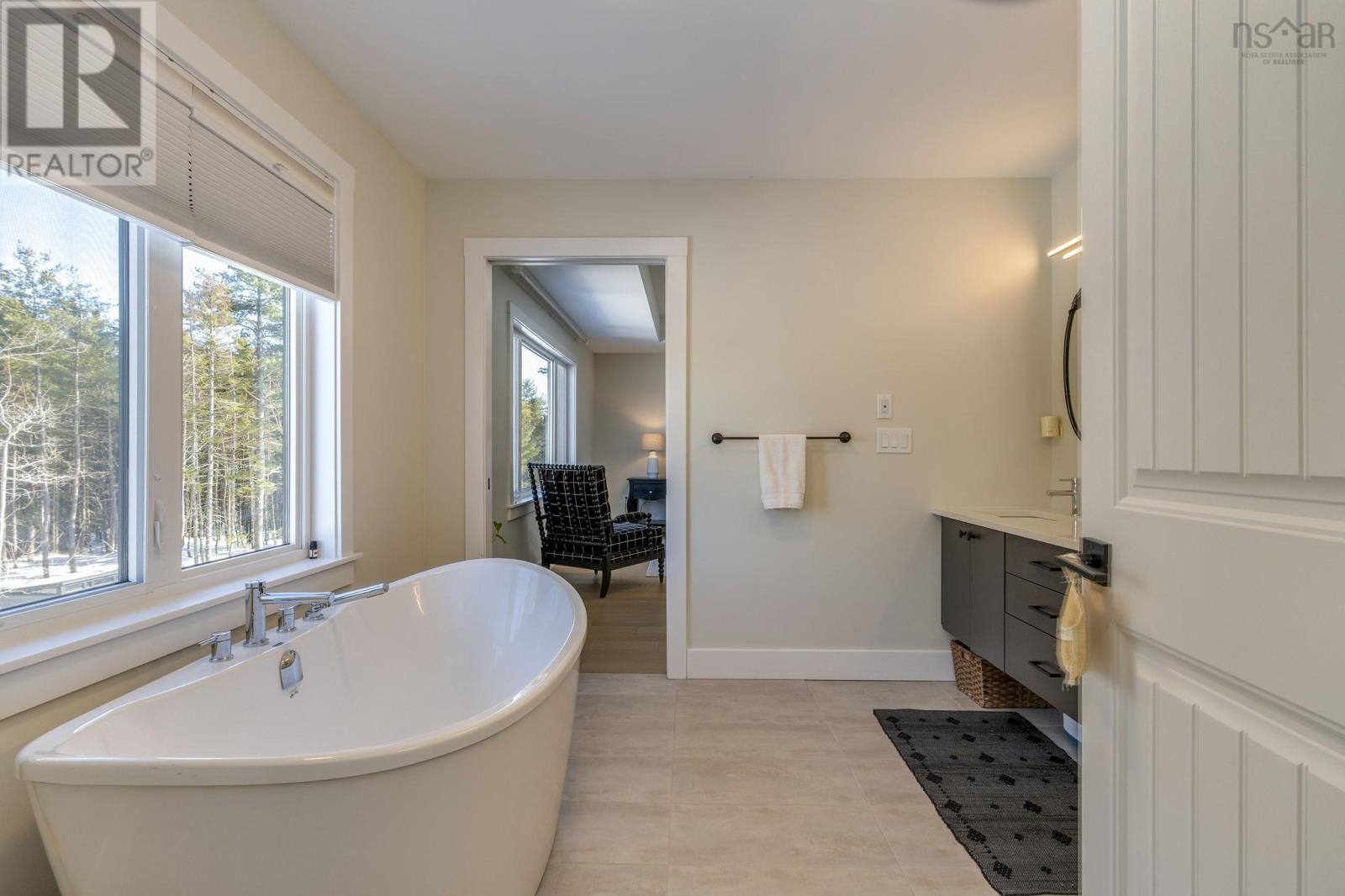 Property 7 of 47 of 72 Bristolton Avenue