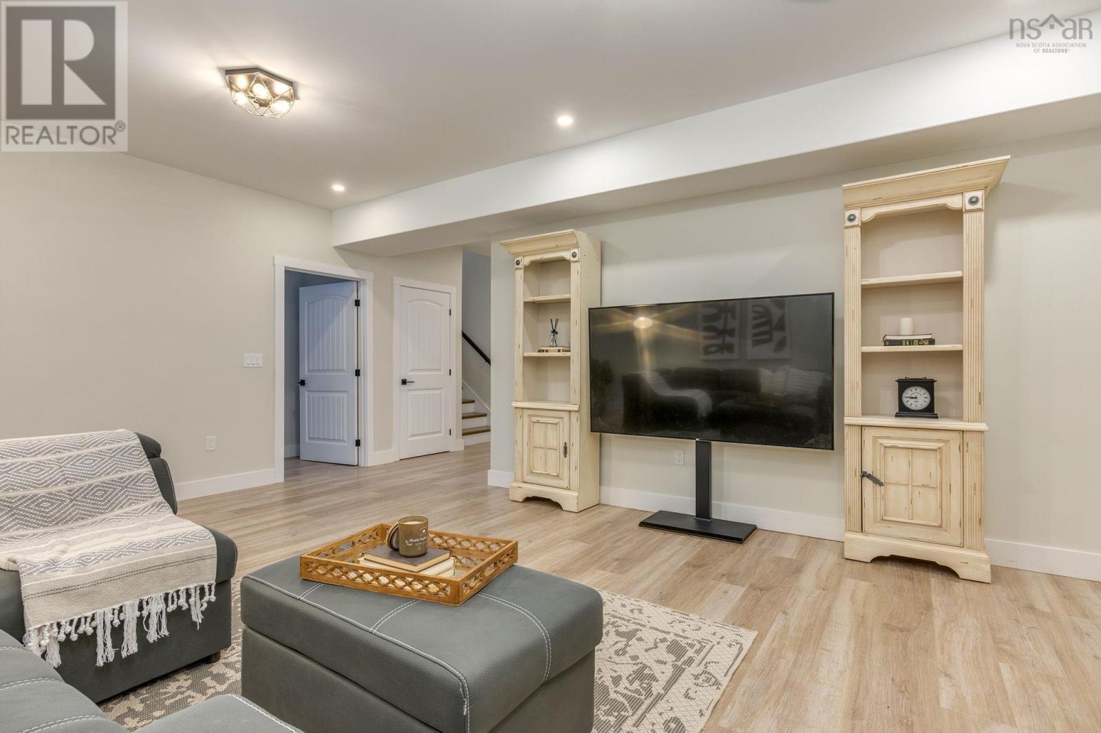 Property 46 of 47 of 72 Bristolton Avenue