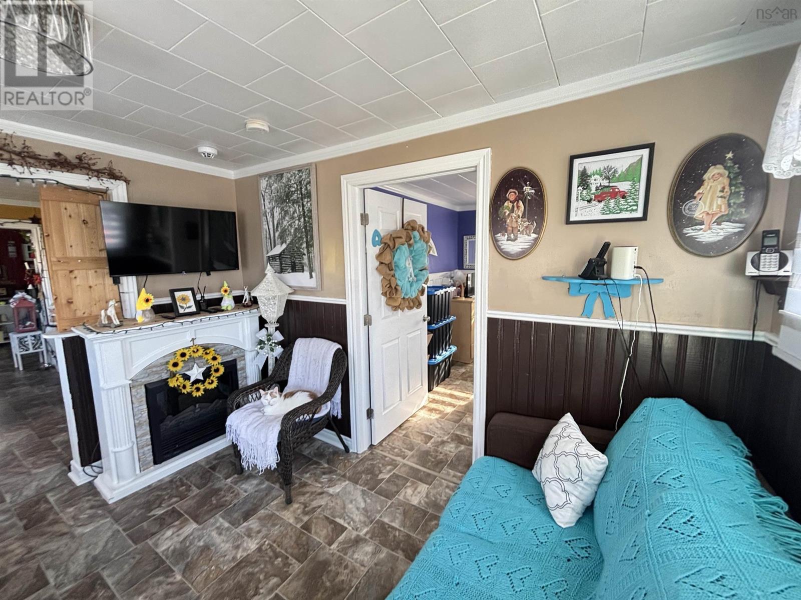 Property 5 of 17 of 46 QUARRY Road