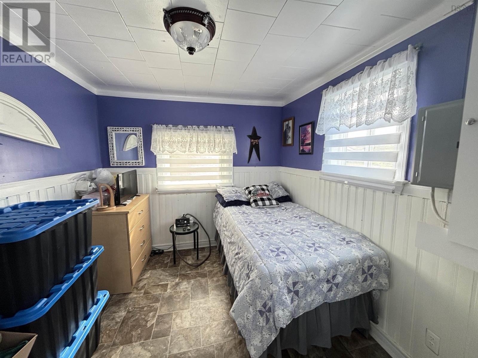 Property 8 of 17 of 46 QUARRY Road