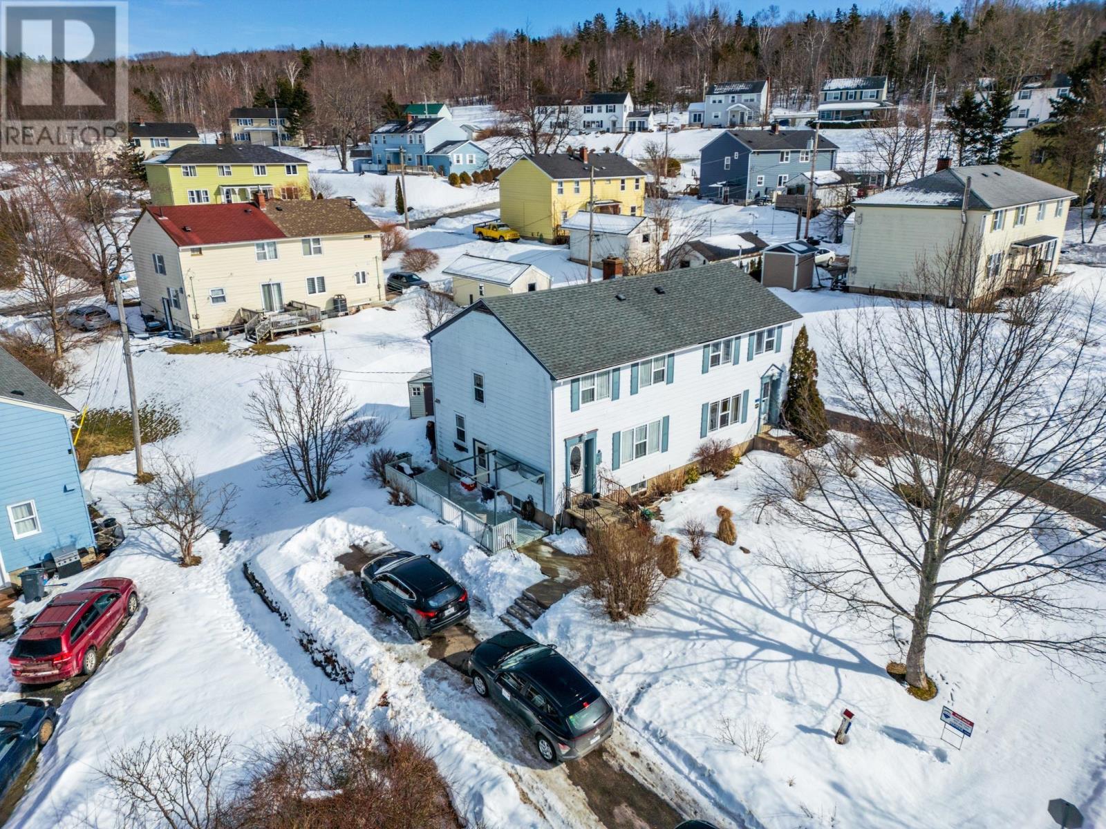 Property 5 of 19 of 122 Cote Des Neiges Road
