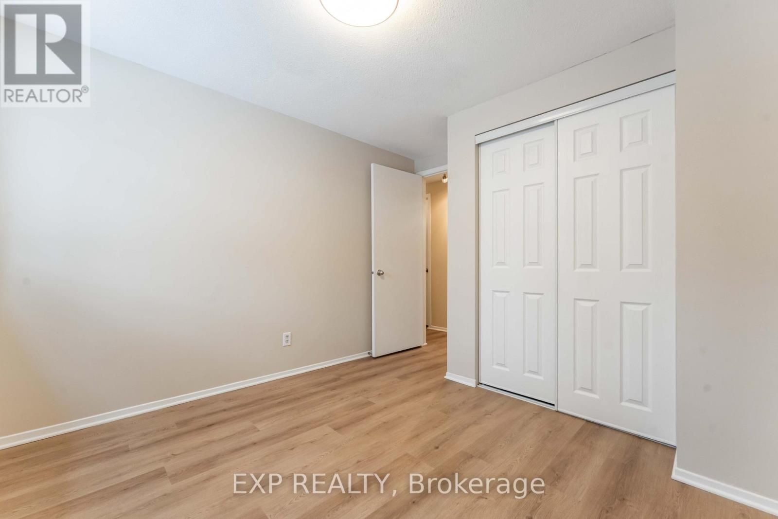 #45A 802 ST. ANDRE DRIVE - 24