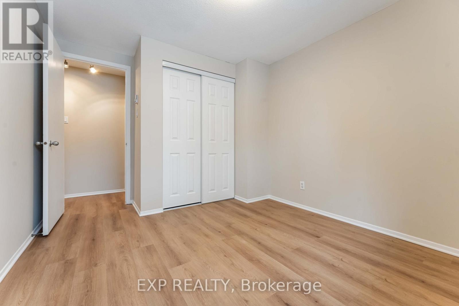 #45A 802 ST. ANDRE DRIVE - 25