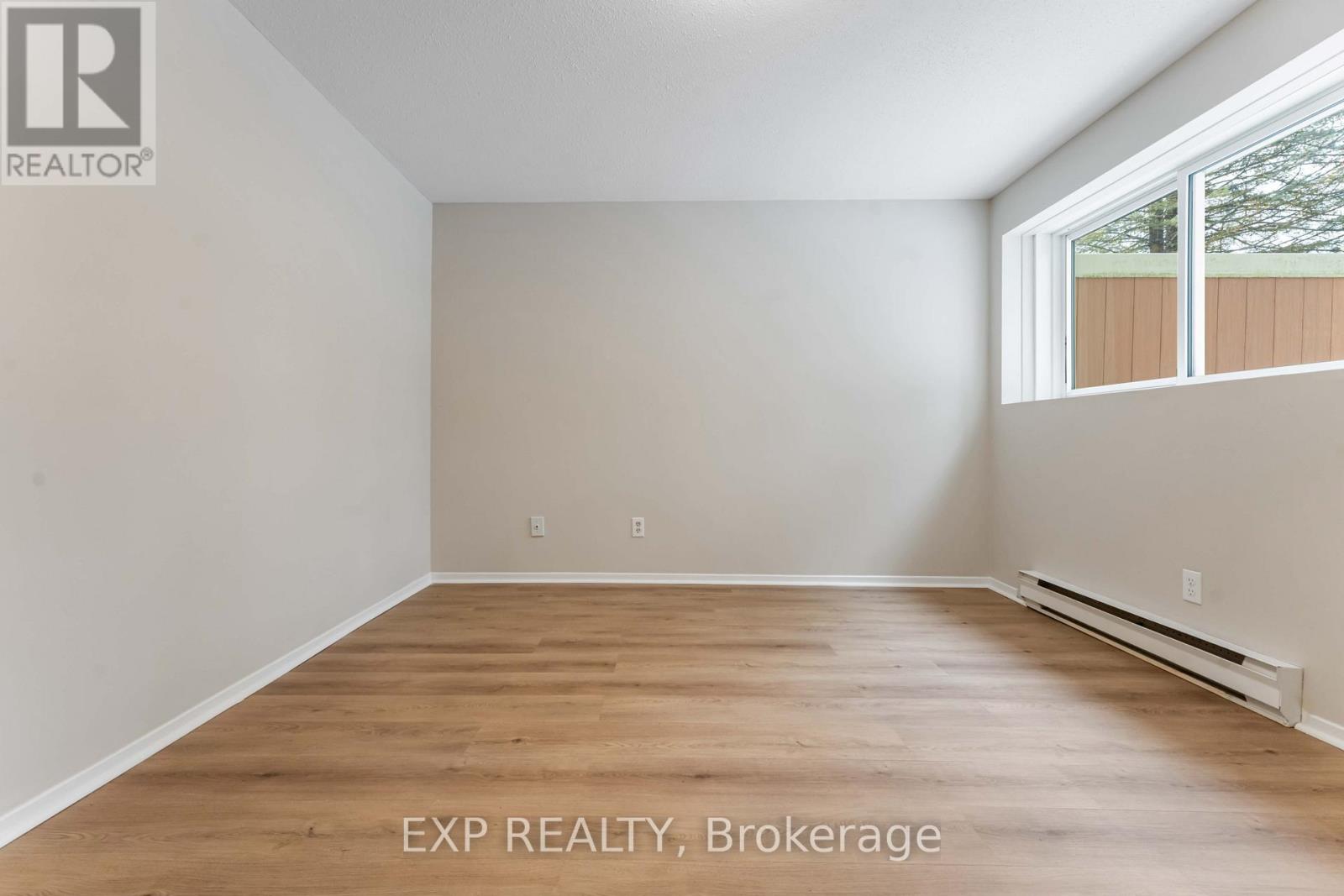 #45A 802 ST. ANDRE DRIVE - 26