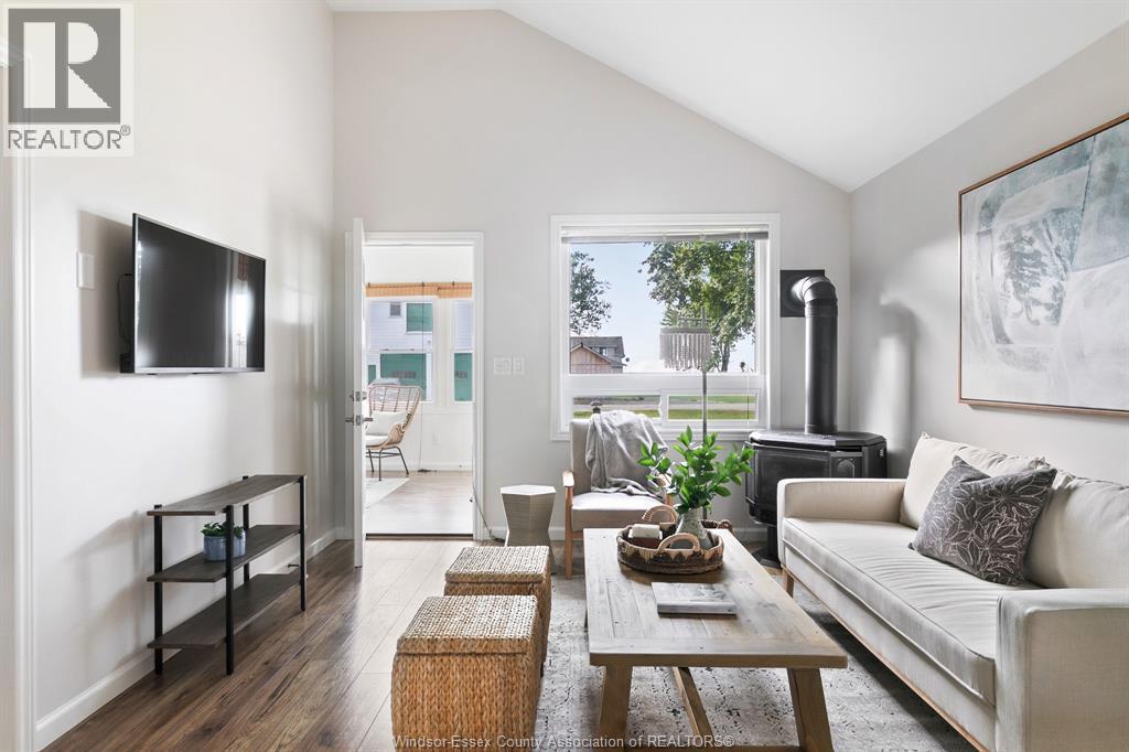 864 Lawrence AVENUE - 15