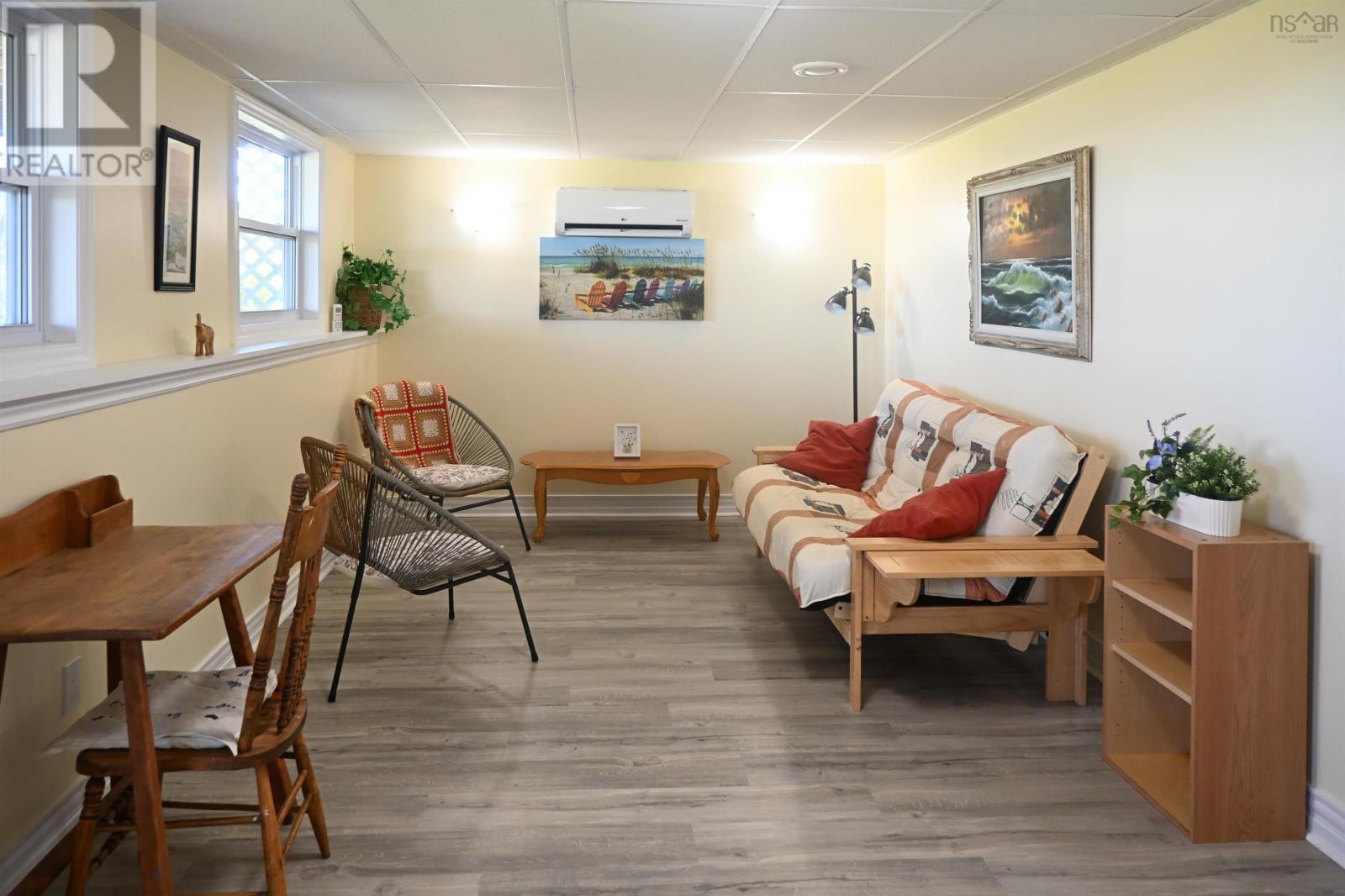 Property 29 of 48 of 48 Seaview Drive