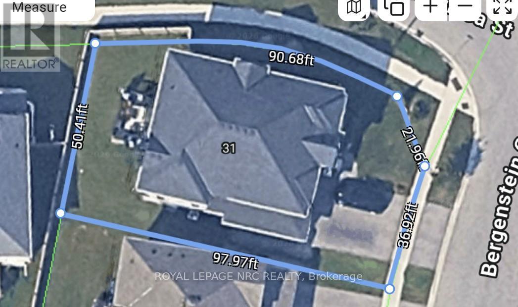 31 BERGENSTEIN CRES CRESCENT - 50