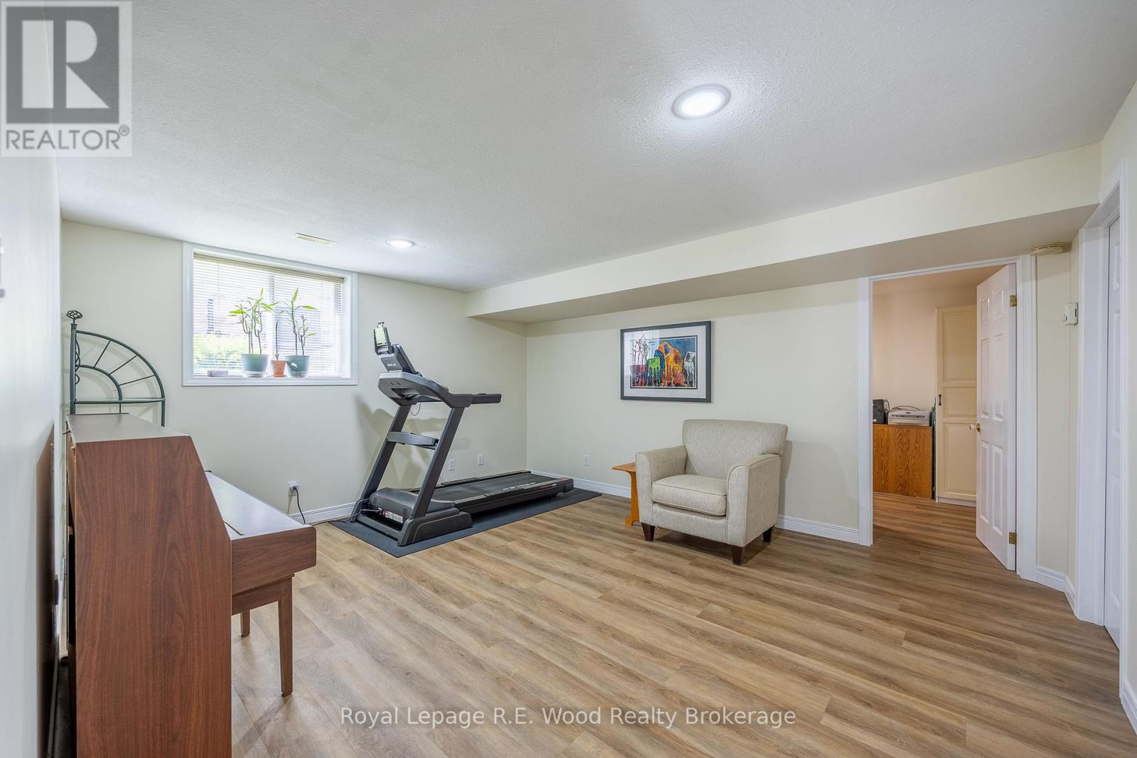 5-bedroom home for sale at 36 WOODLAND CRESCENT, Tillsonburg ON · photo 29 of 49