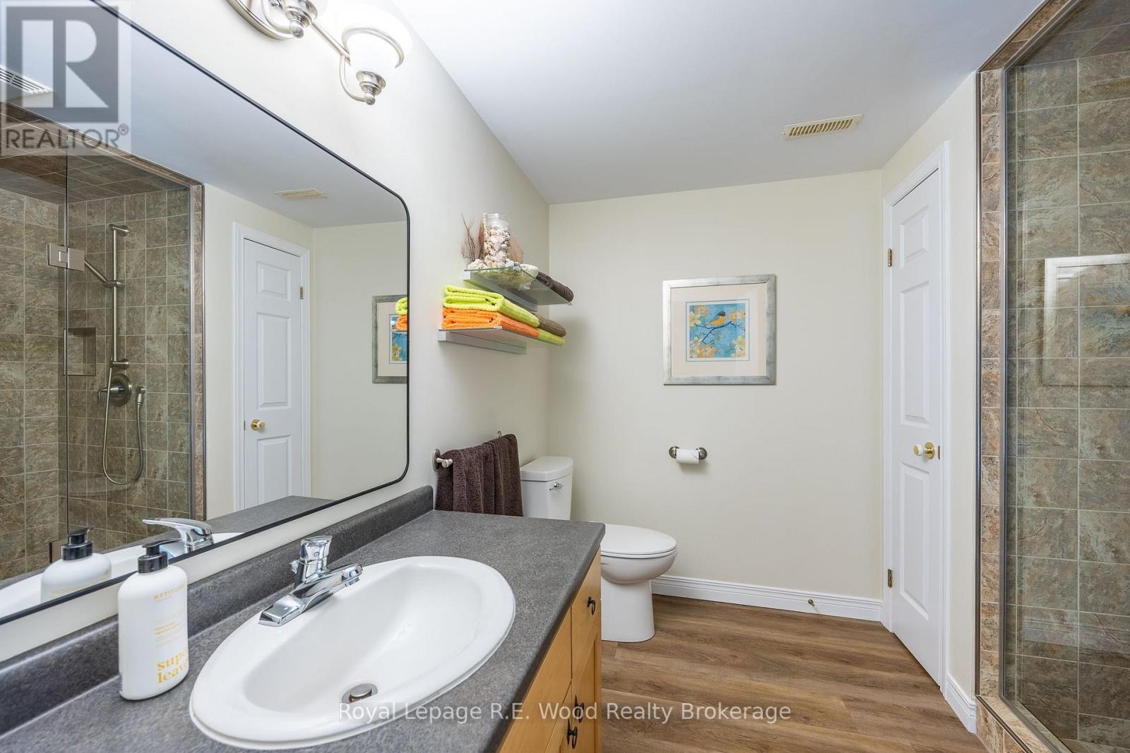 5-bedroom home for sale at 36 WOODLAND CRESCENT, Tillsonburg ON · photo 32 of 49