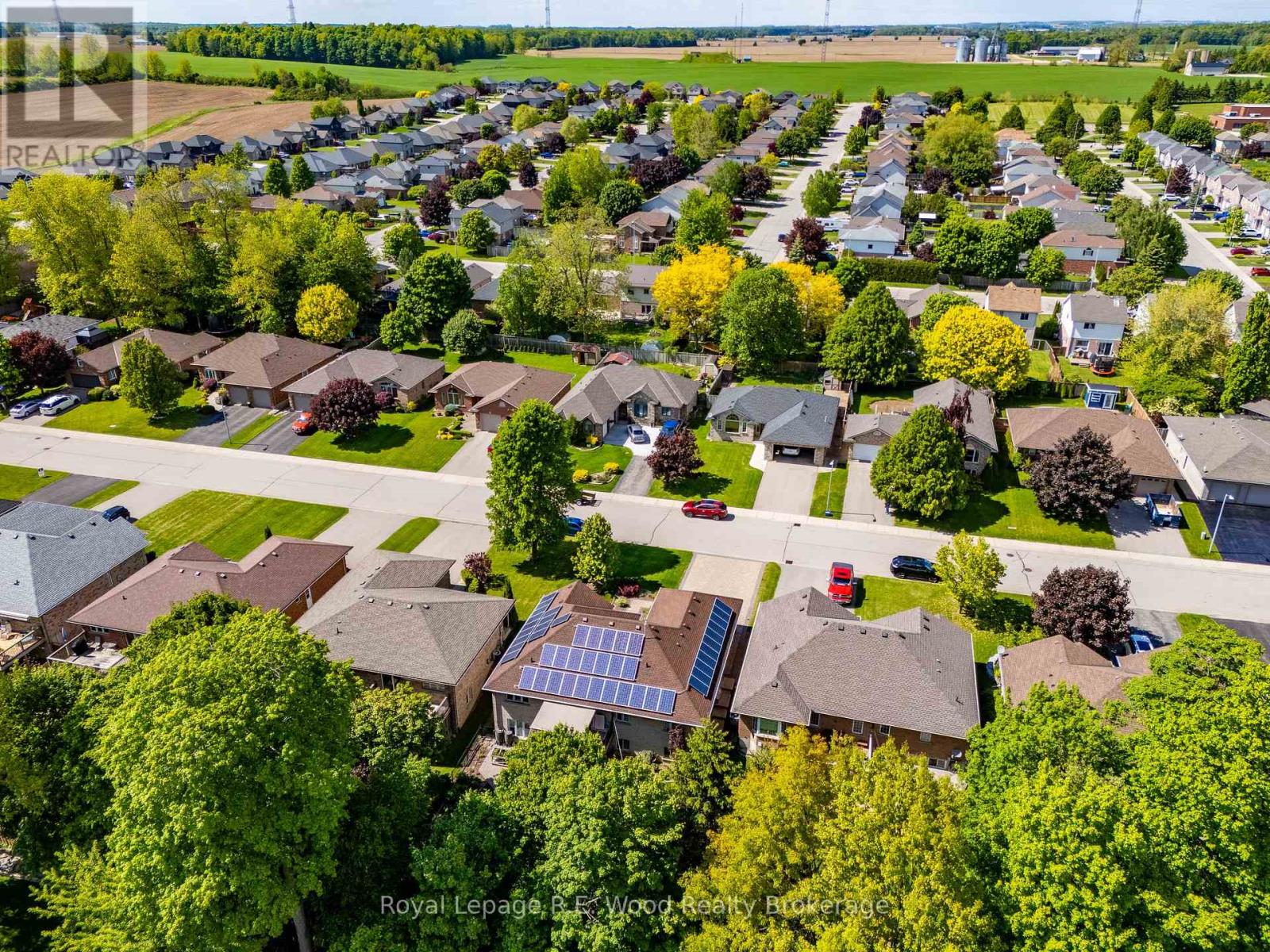5-bedroom home for sale at 36 WOODLAND CRESCENT, Tillsonburg ON · photo 47 of 49