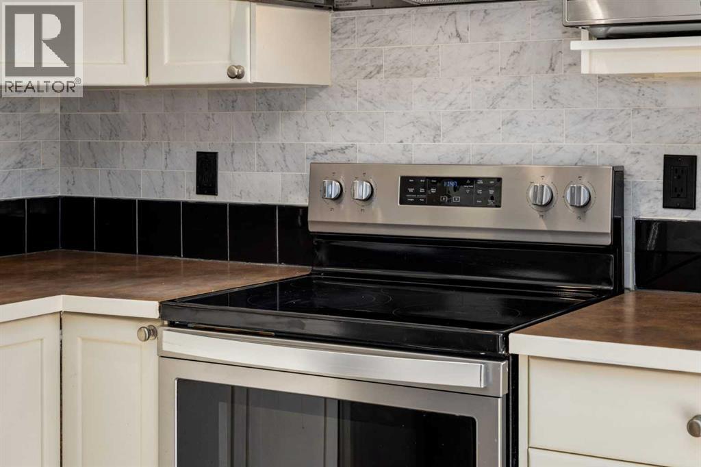 Single Family House 5 Level for Sale in  Copperfield Court SE Copperfield Calgary 