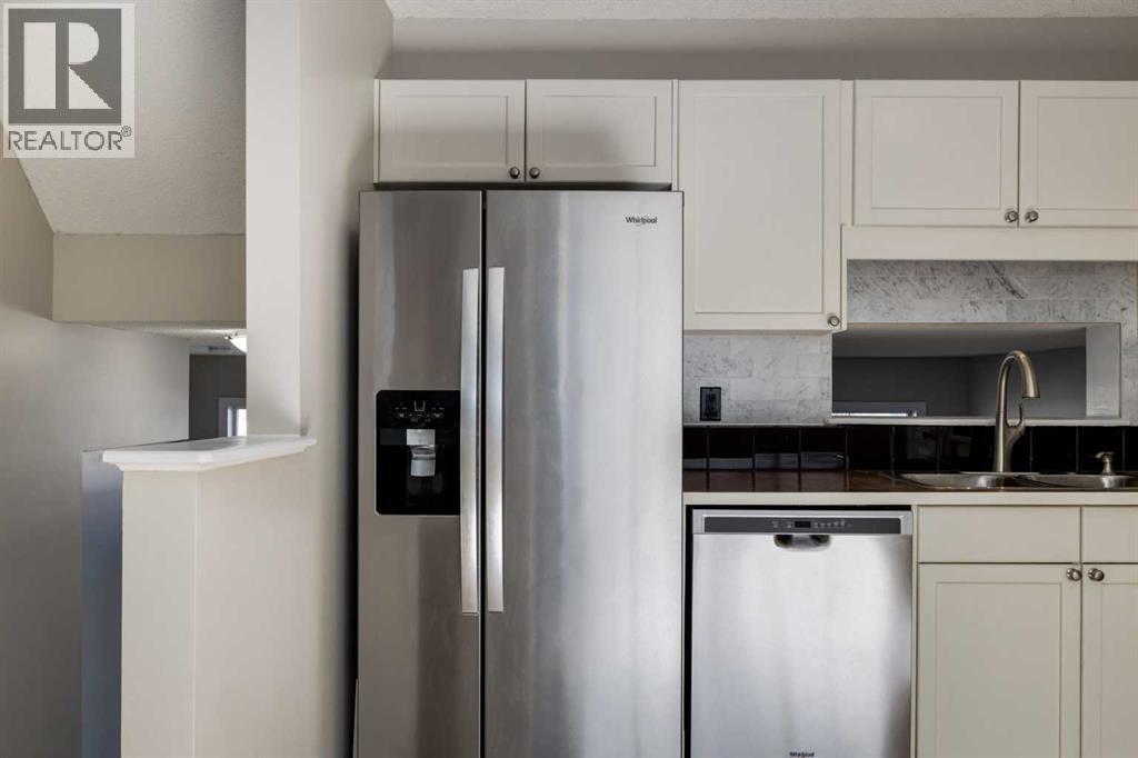 Single Family House 5 Level for Sale in  Copperfield Court SE Copperfield Calgary 