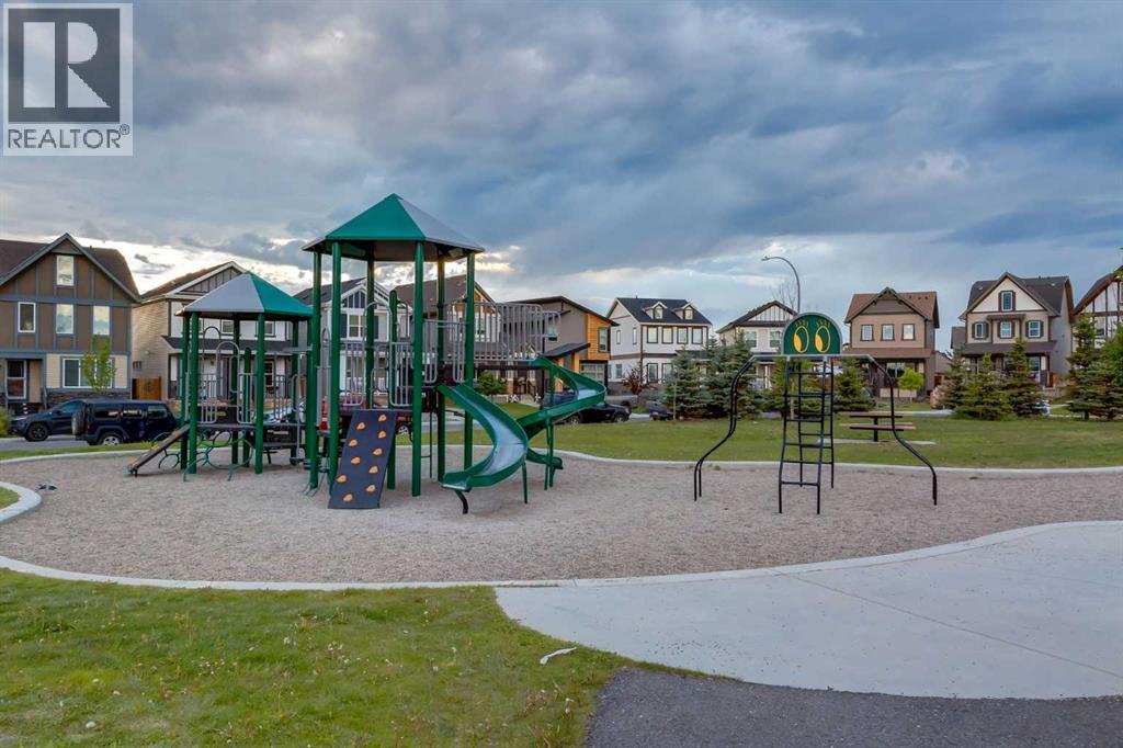 Single Family House 5 Level for Sale in  Copperfield Court SE Copperfield Calgary 