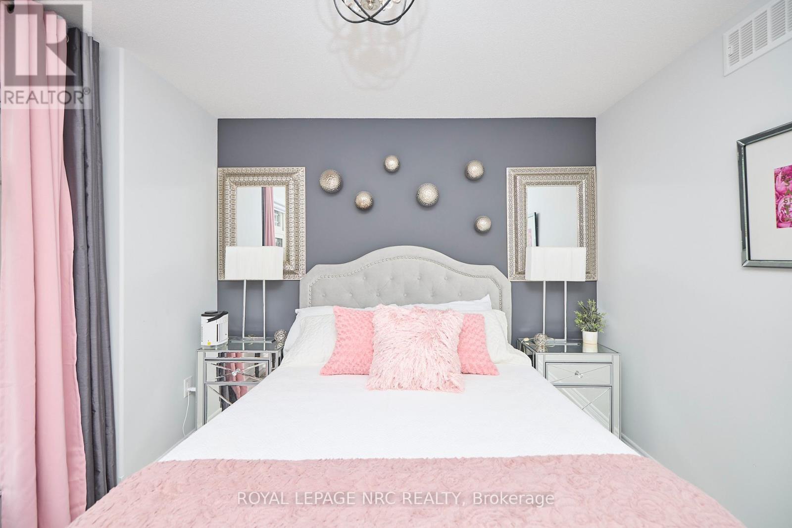 31 BERGENSTEIN CRES CRESCENT - 40
