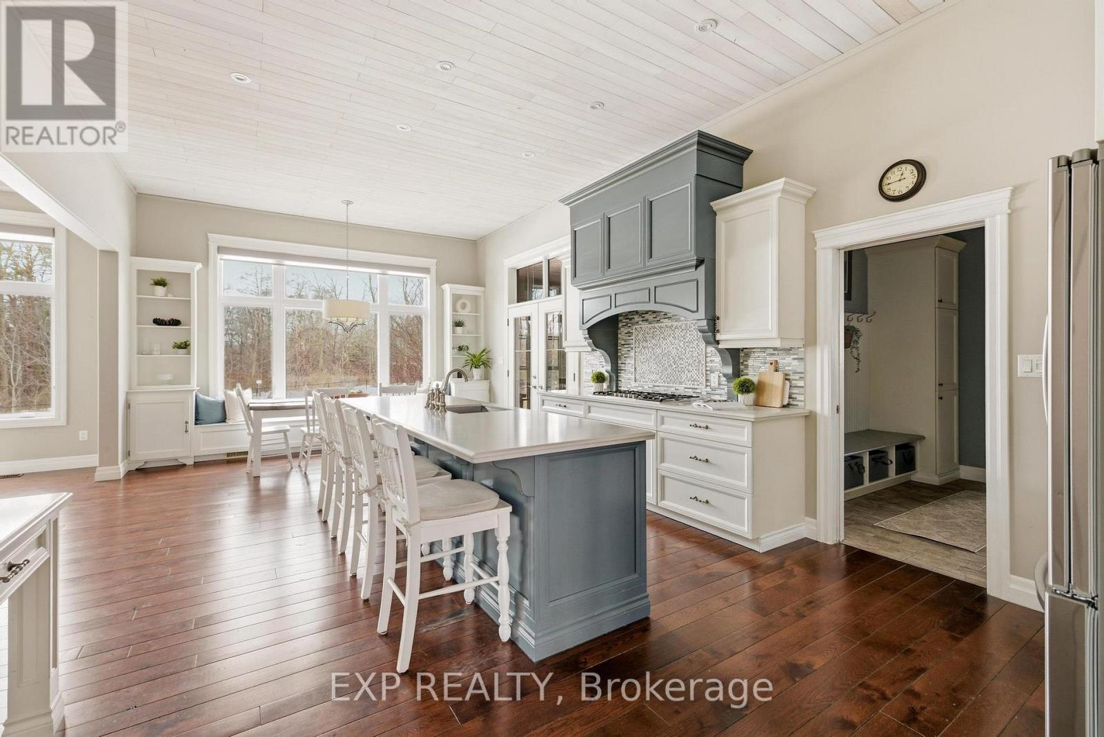 46 WOODSIDE DRIVE - 16