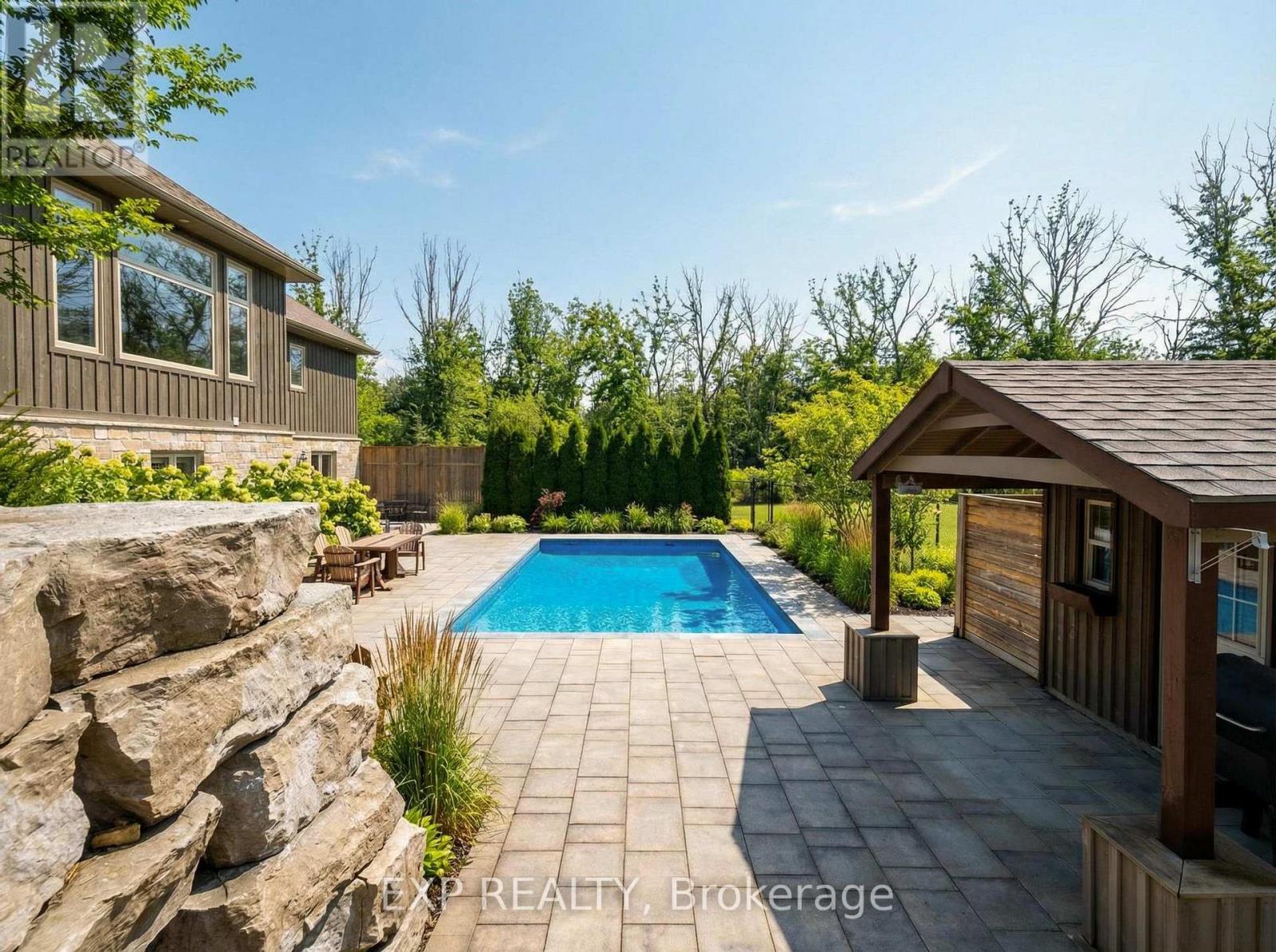 46 WOODSIDE DRIVE - 6
