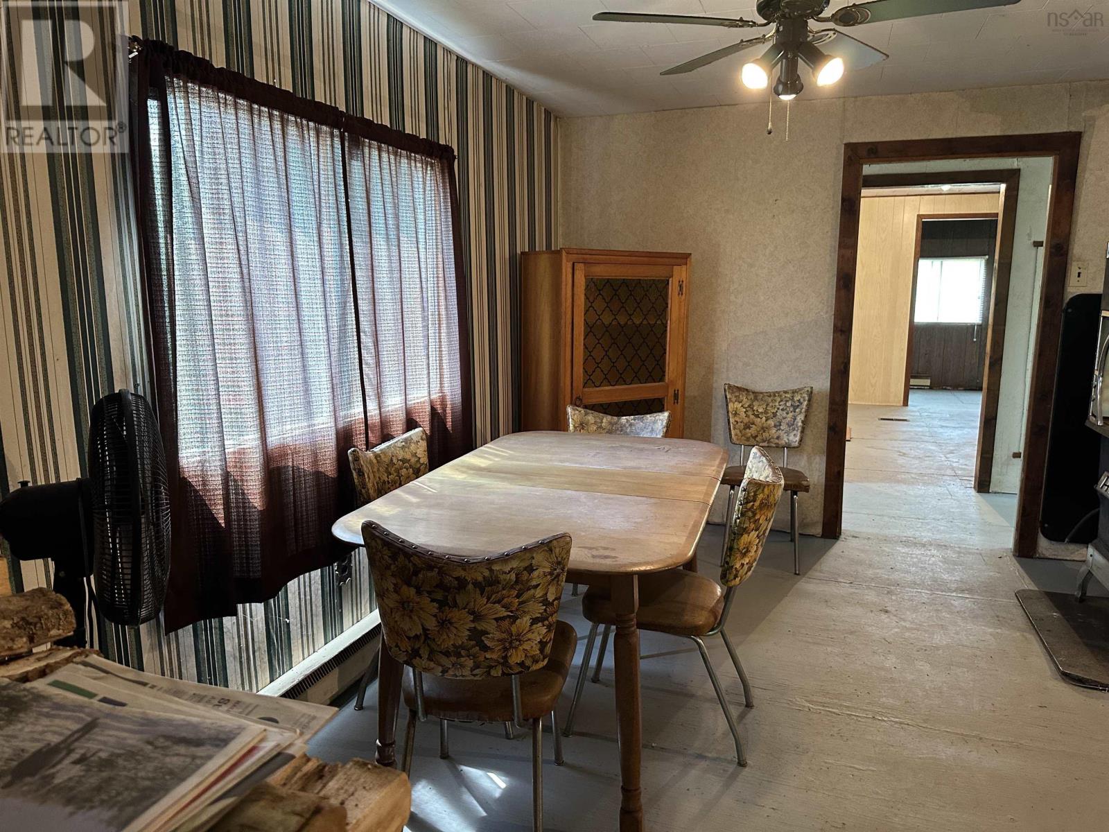 Property 29 of 49 of 6185 Highway 4